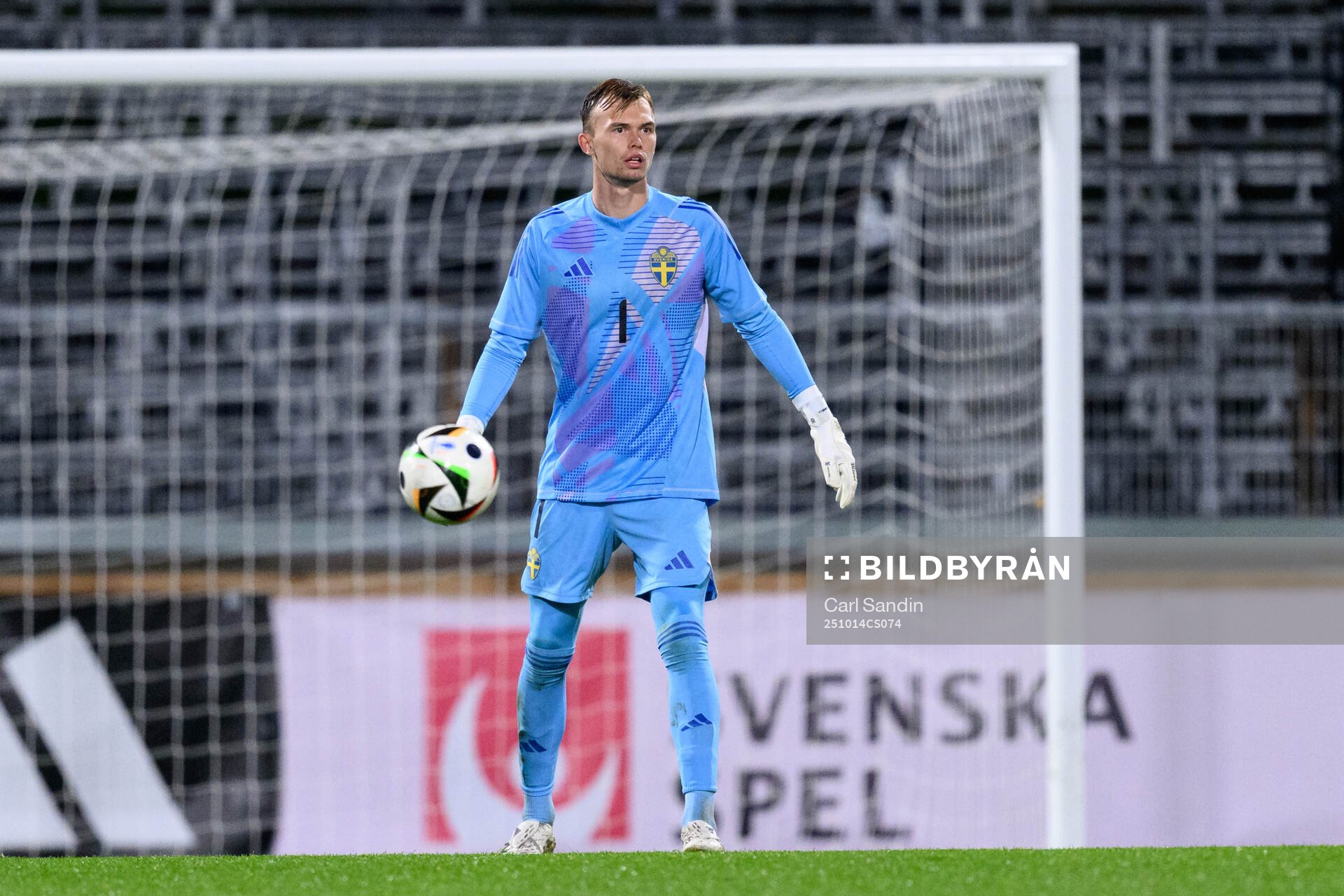 Goalkeeper André Picornell of Sweden