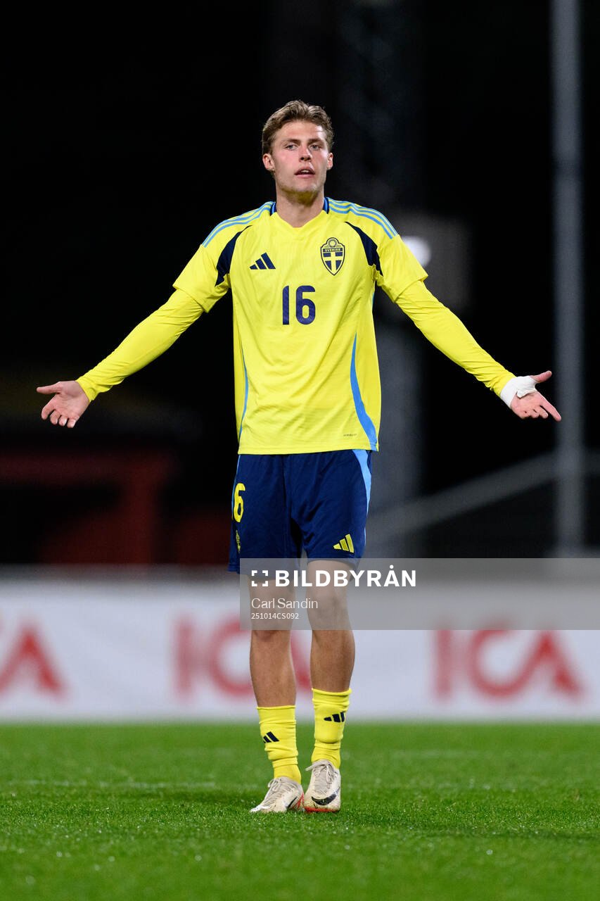 Lukas Björklund of Sweden reacts