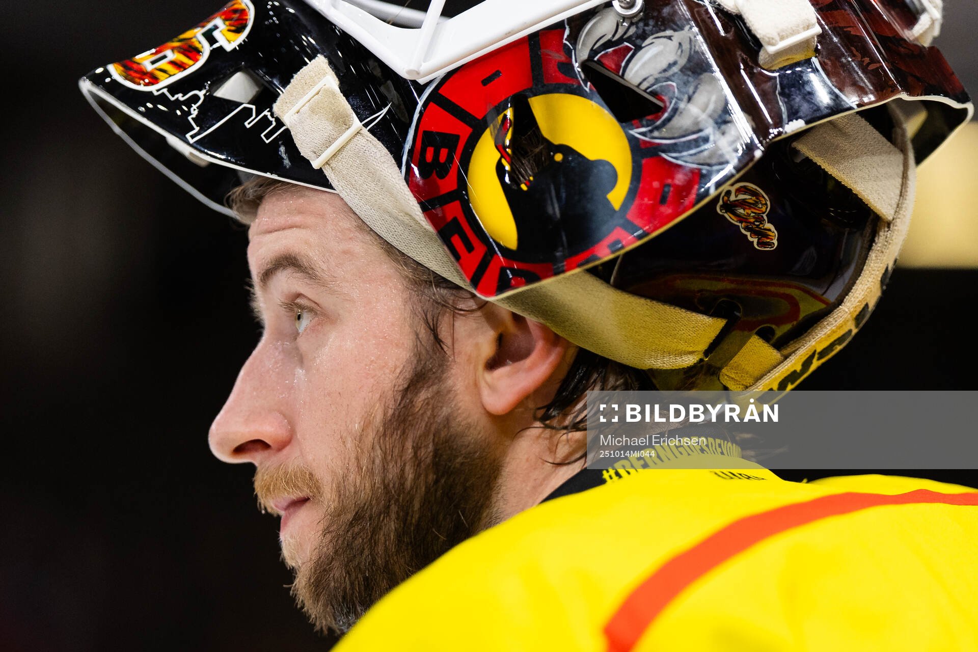 Goaltender Adam Reideborn of SC Bern