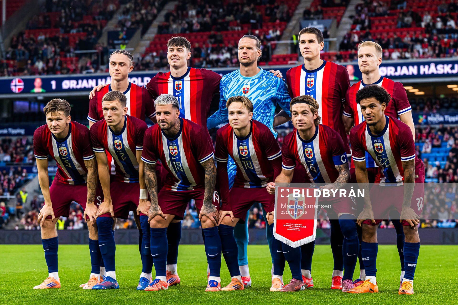 The starting eleven of Norway, from the top left; Thelo