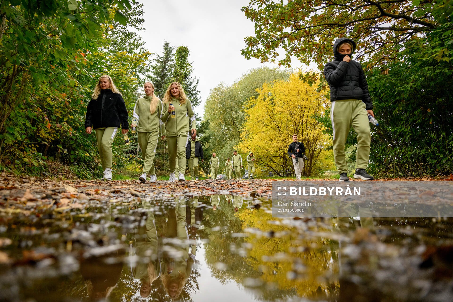 Matilda Nildén, Lisa Löwing, Emilie Carlberg Byrnak and