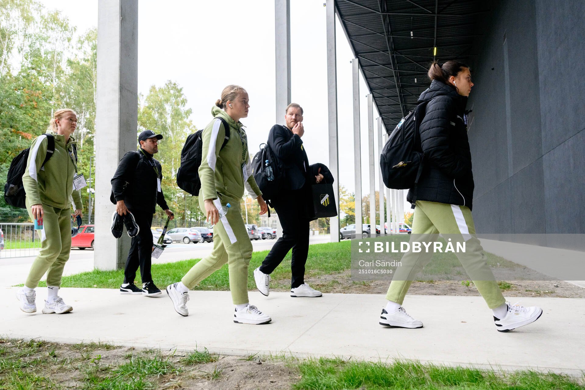 Emma Östlund, goalkeeper Fanney Birkisdottir and Helena