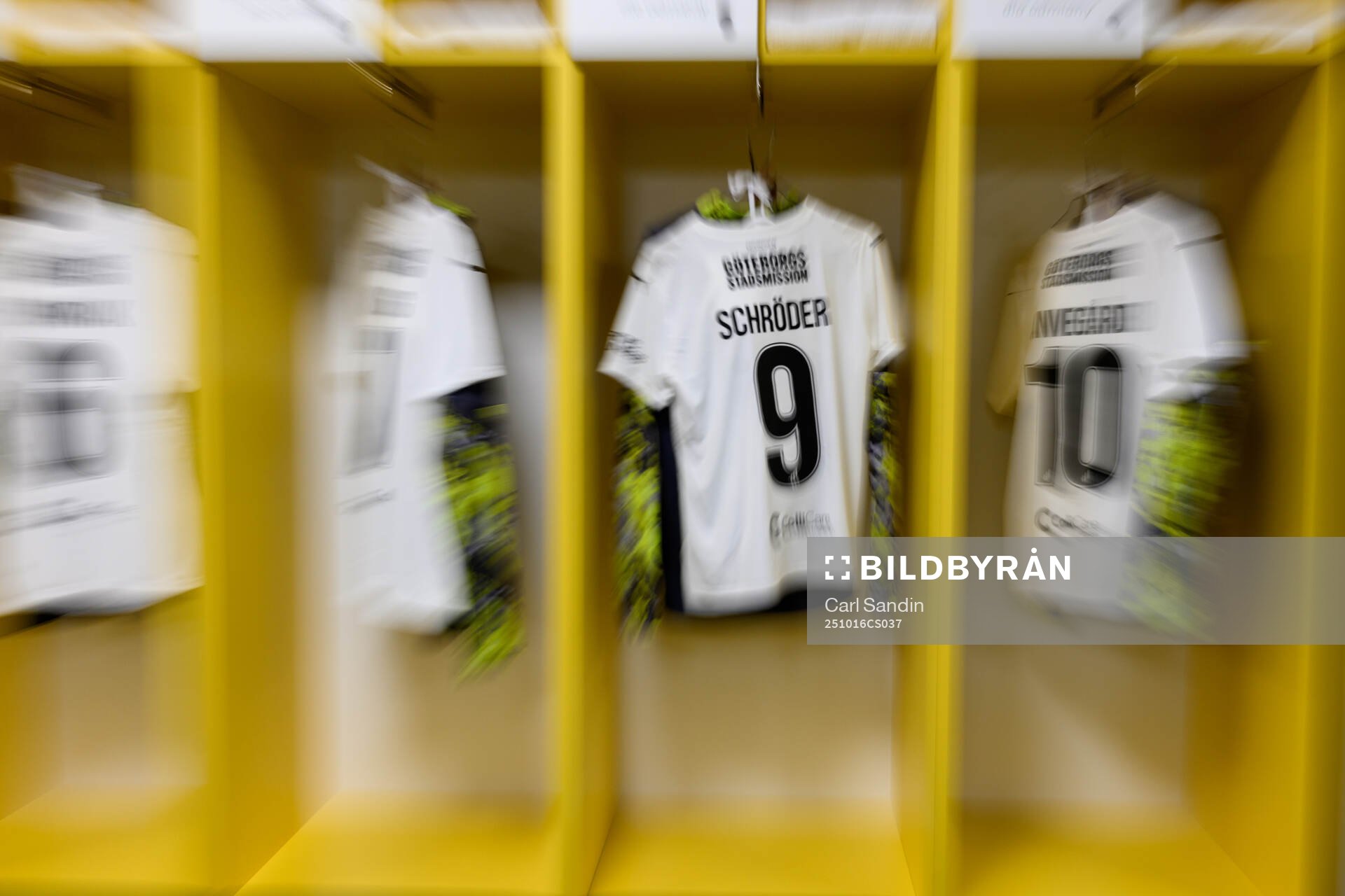 The jersey of Felicia Schröder of Häcken