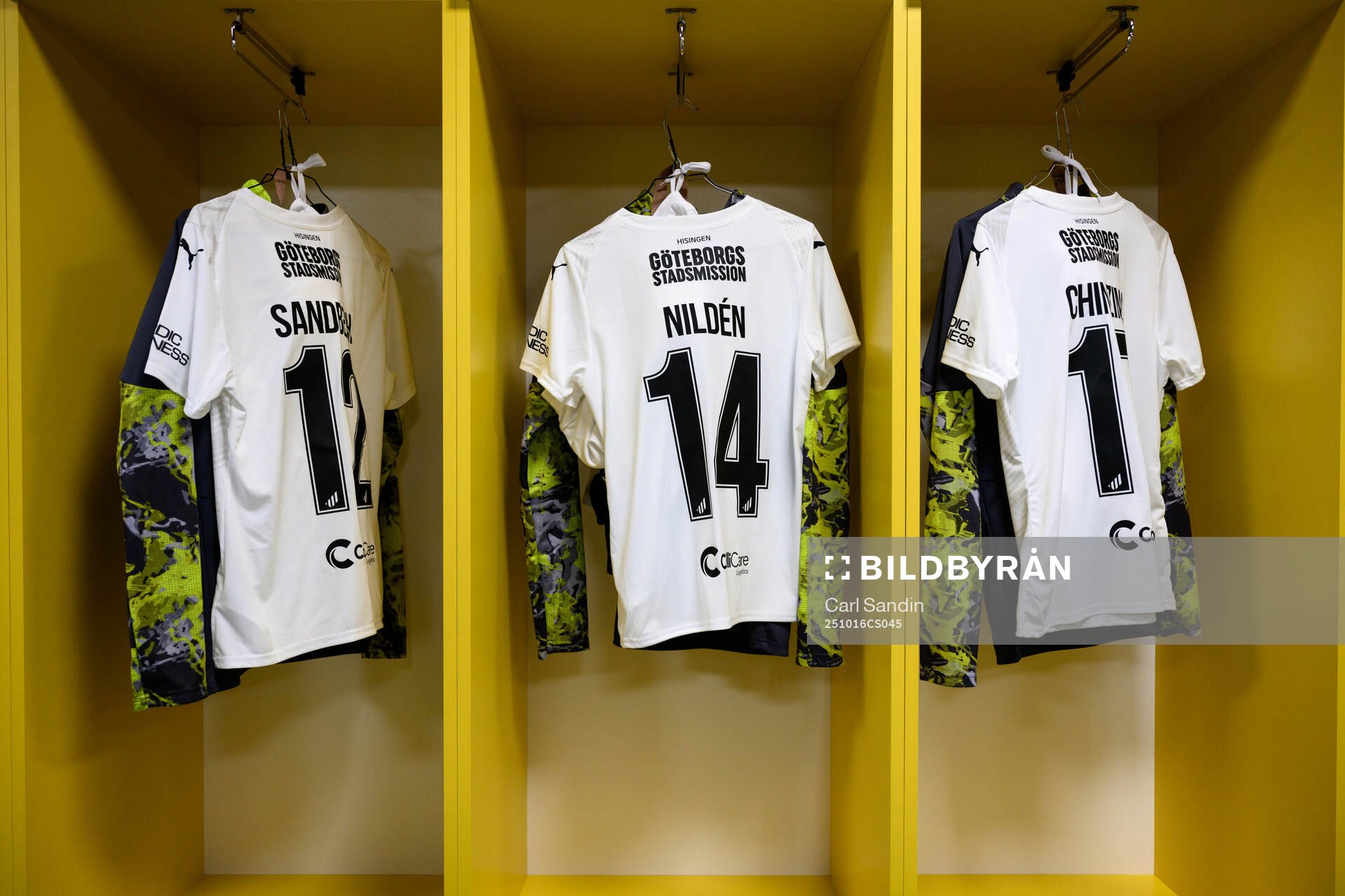 The jerseys of Stine Sandbech, Matilda Nildén and Faith