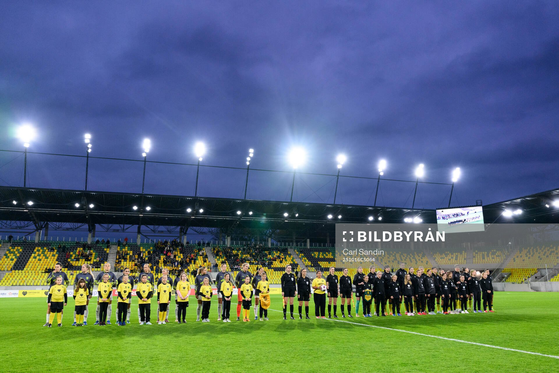 Players of Häcken and of Katowice