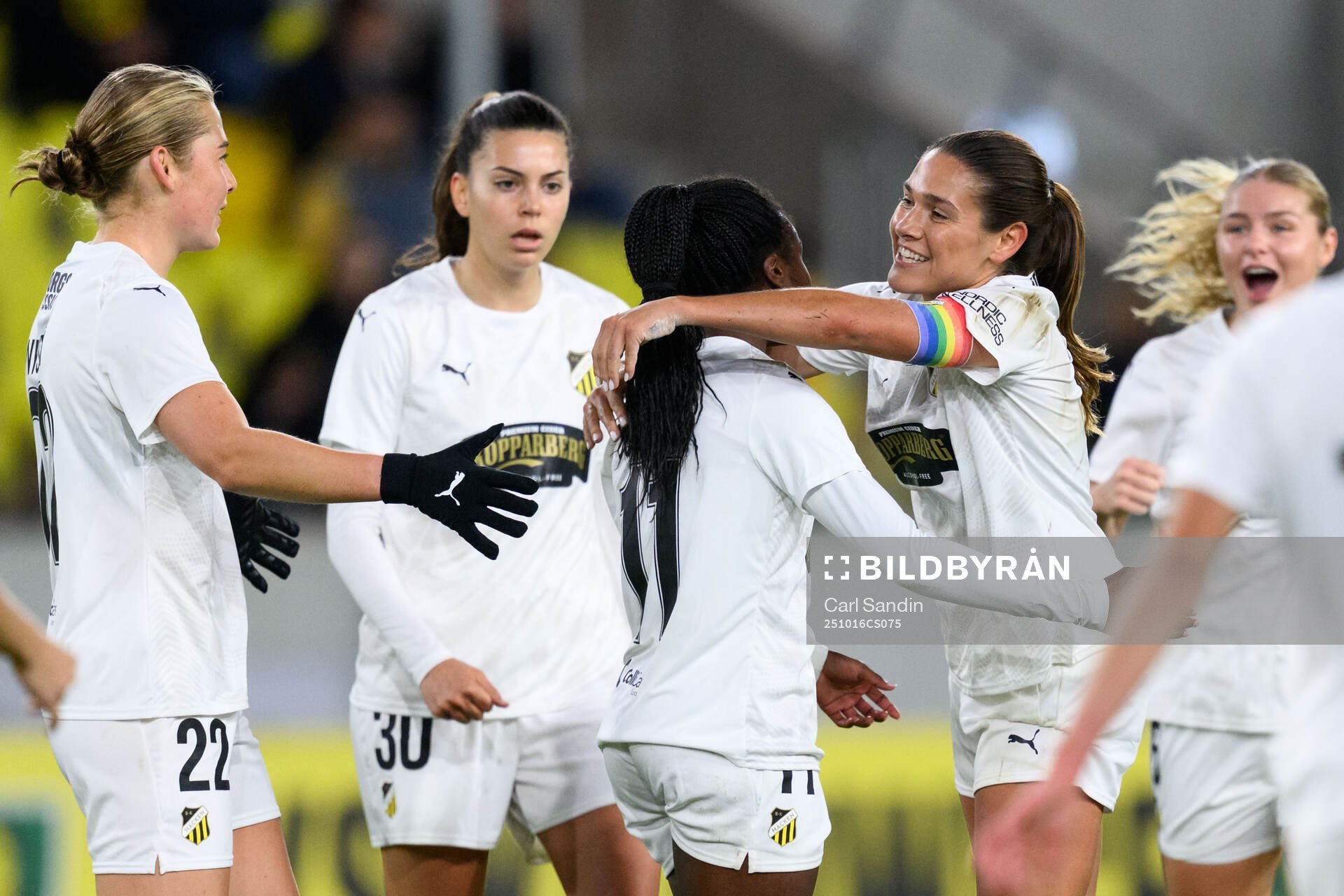 Monica Jusu Bah of Häcken celebrates with Mary Caroline