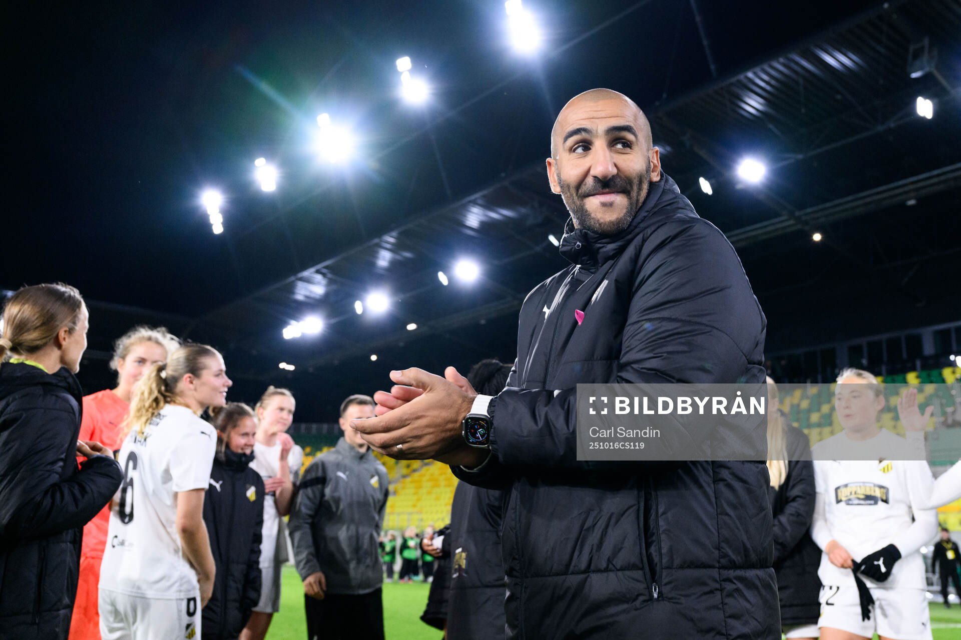 Head coach Mak Lind of Häcken celebrates