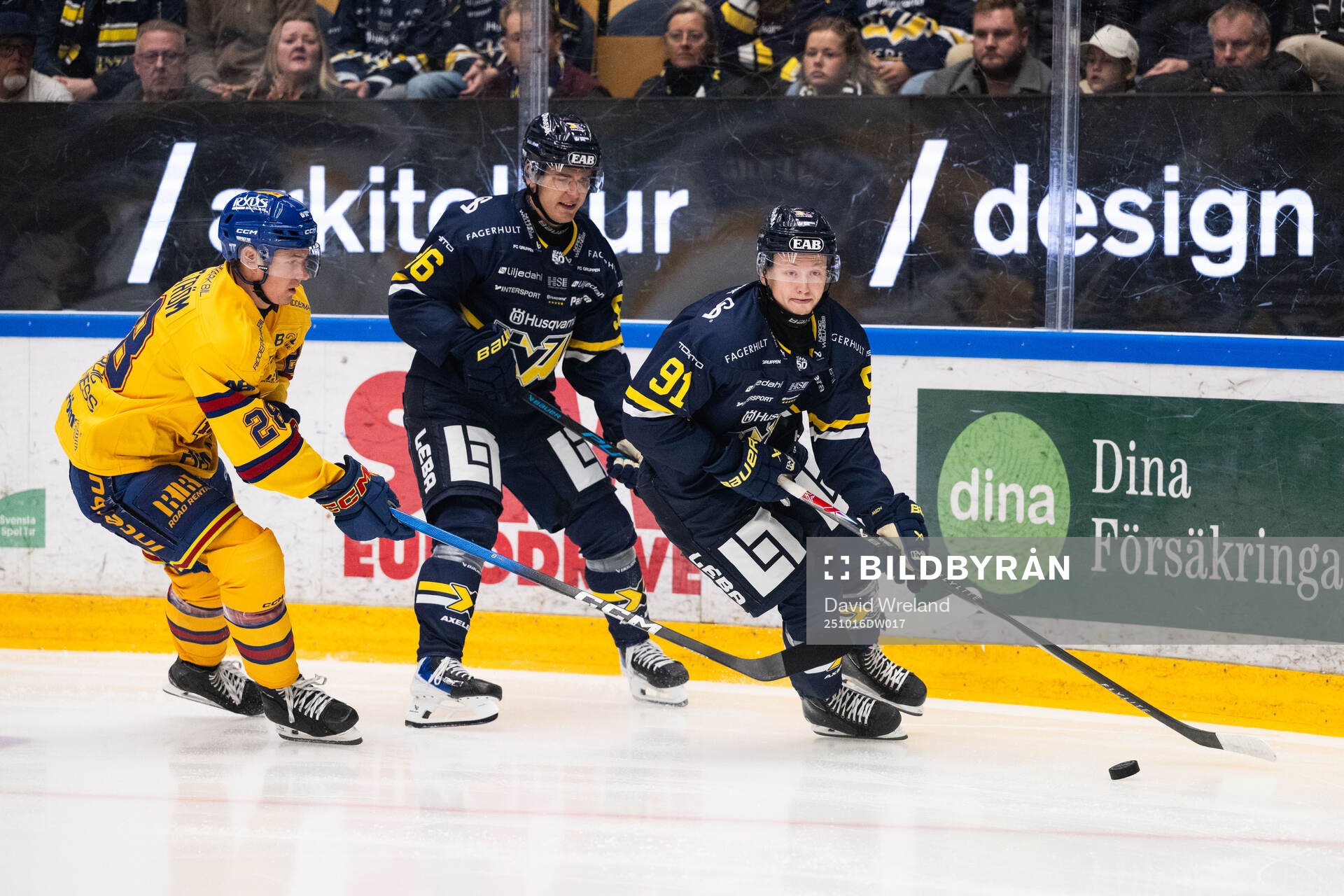 Djurgårdens Gustav Lindström och HV71s Aleksi Heponiemi