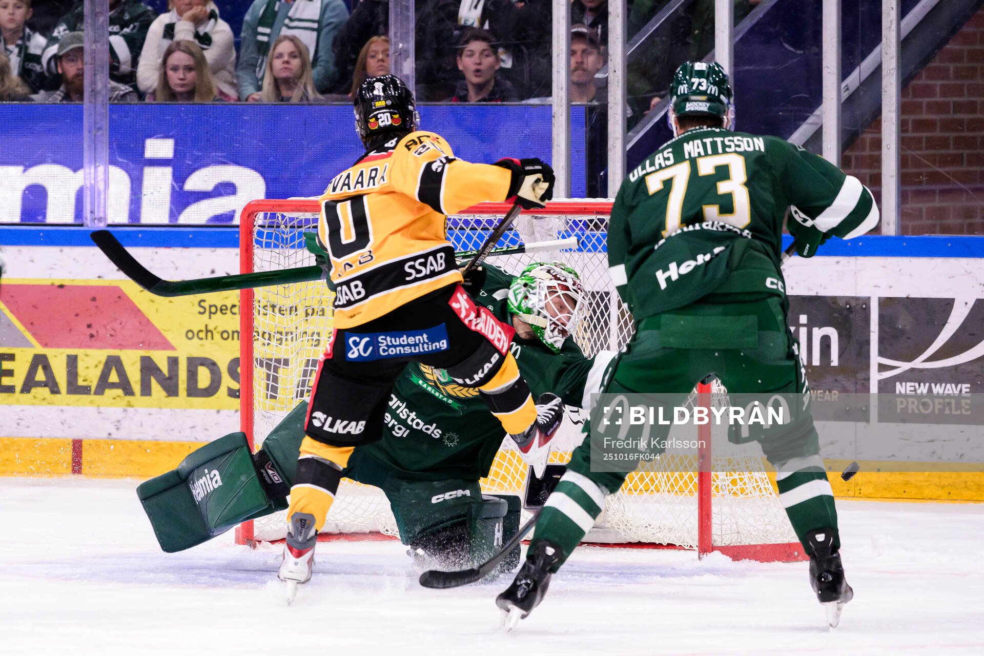 Luleås Casper Juustovaara Karlsson och Färjestads