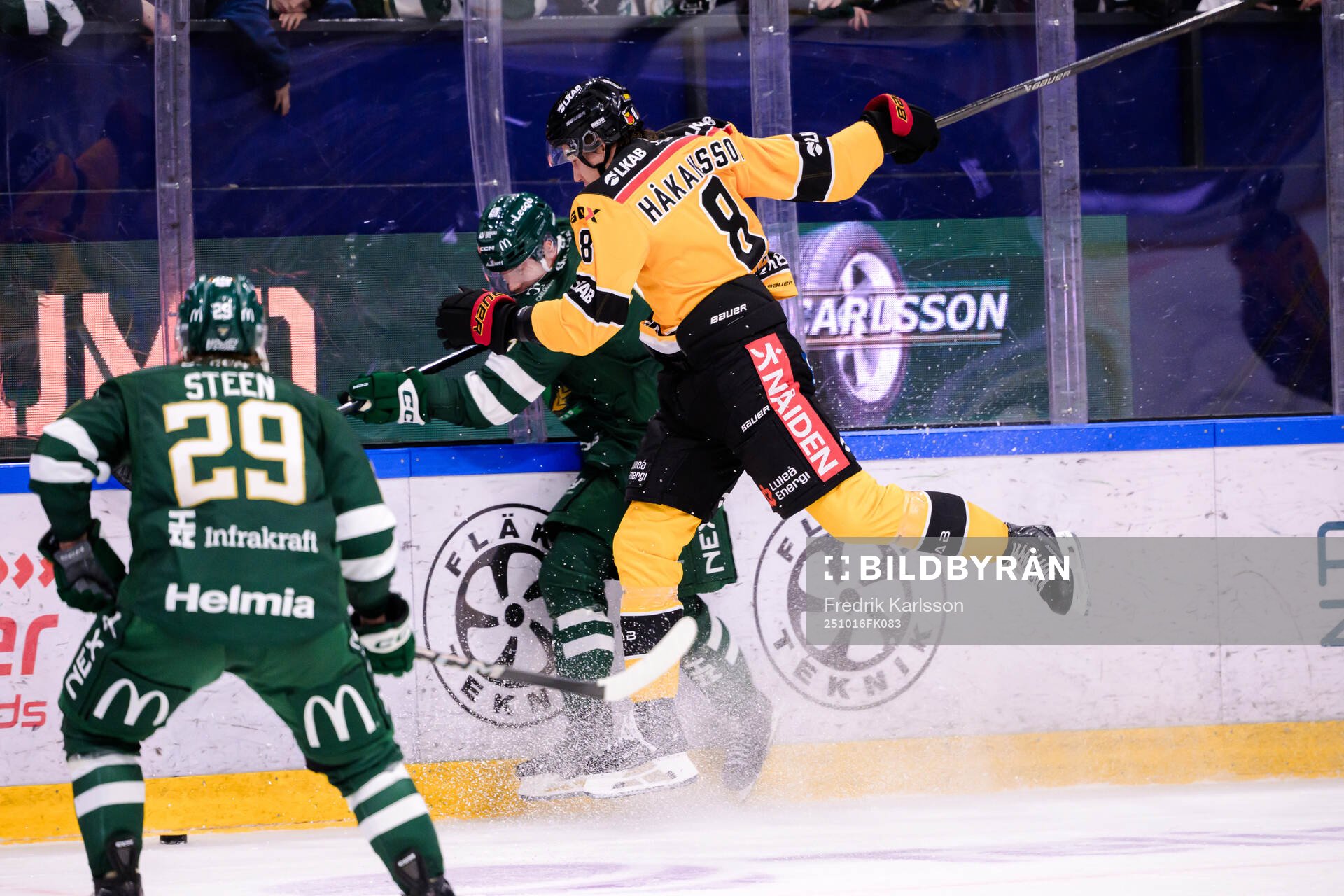 Färjestads Adam Ollas Mattsson och Luleås William