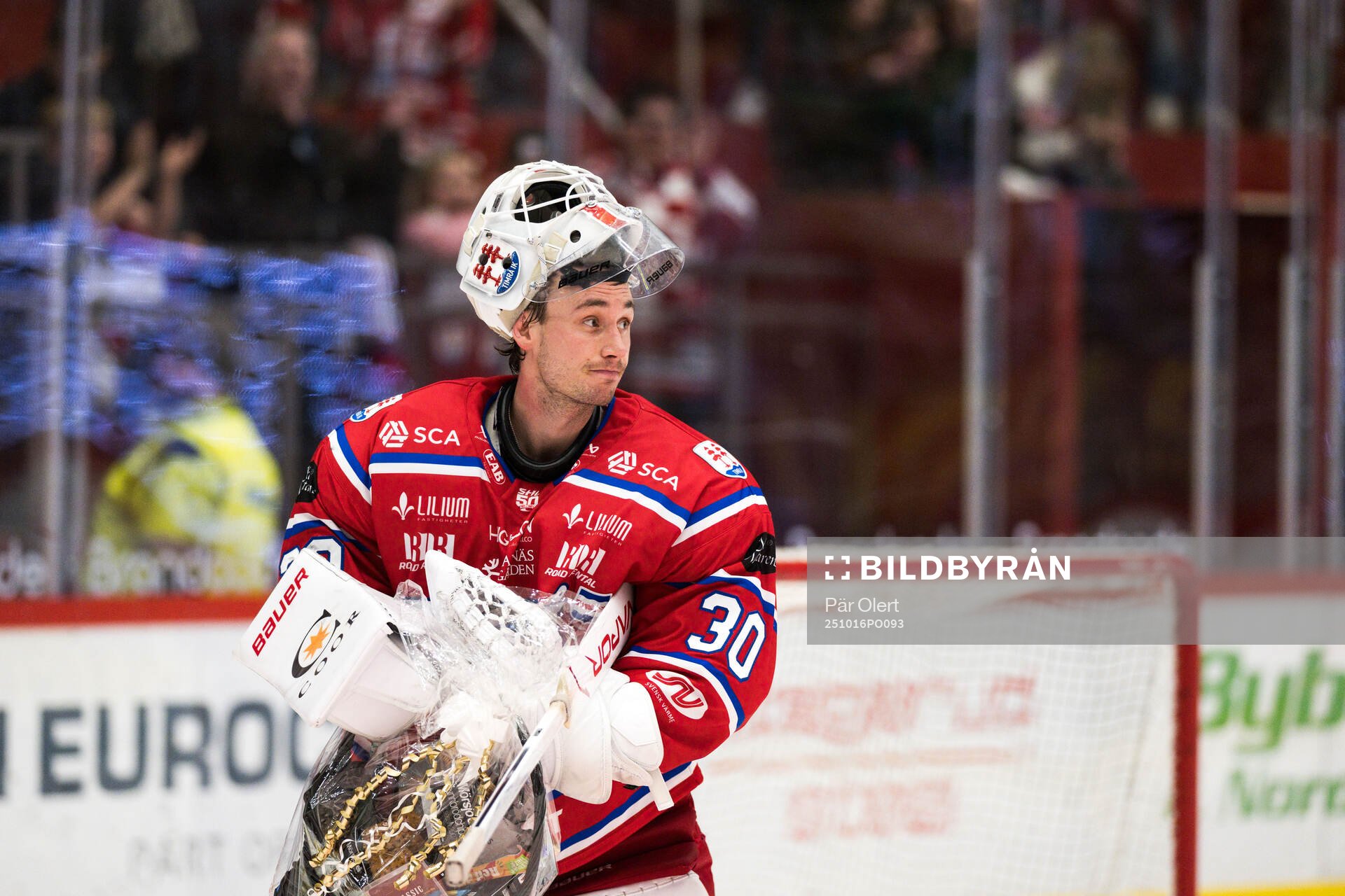 Timrås målvakt Jacob Johansson jublar