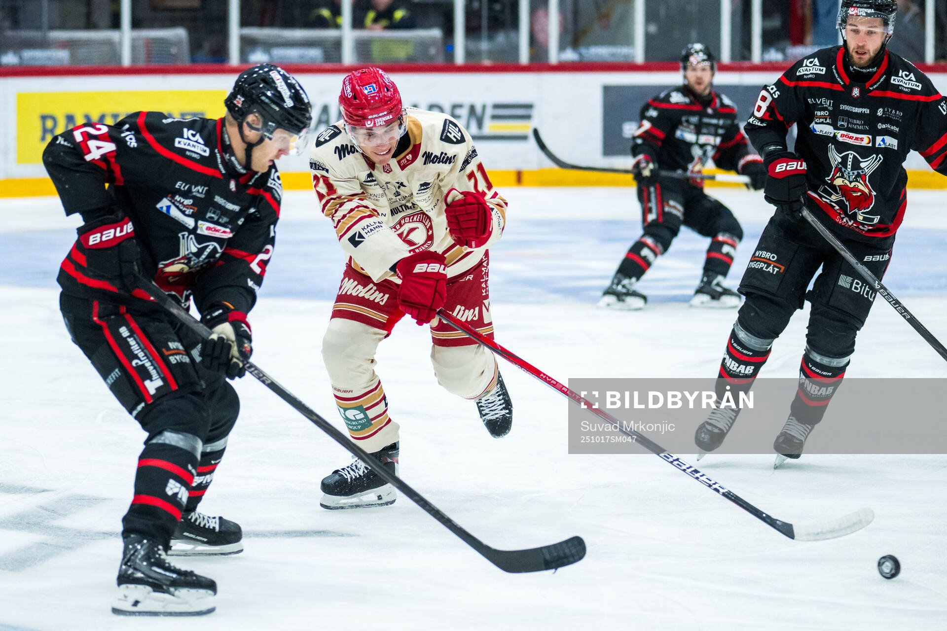 Nybros Hampus Eriksson och Kalmars Matthew Struthers