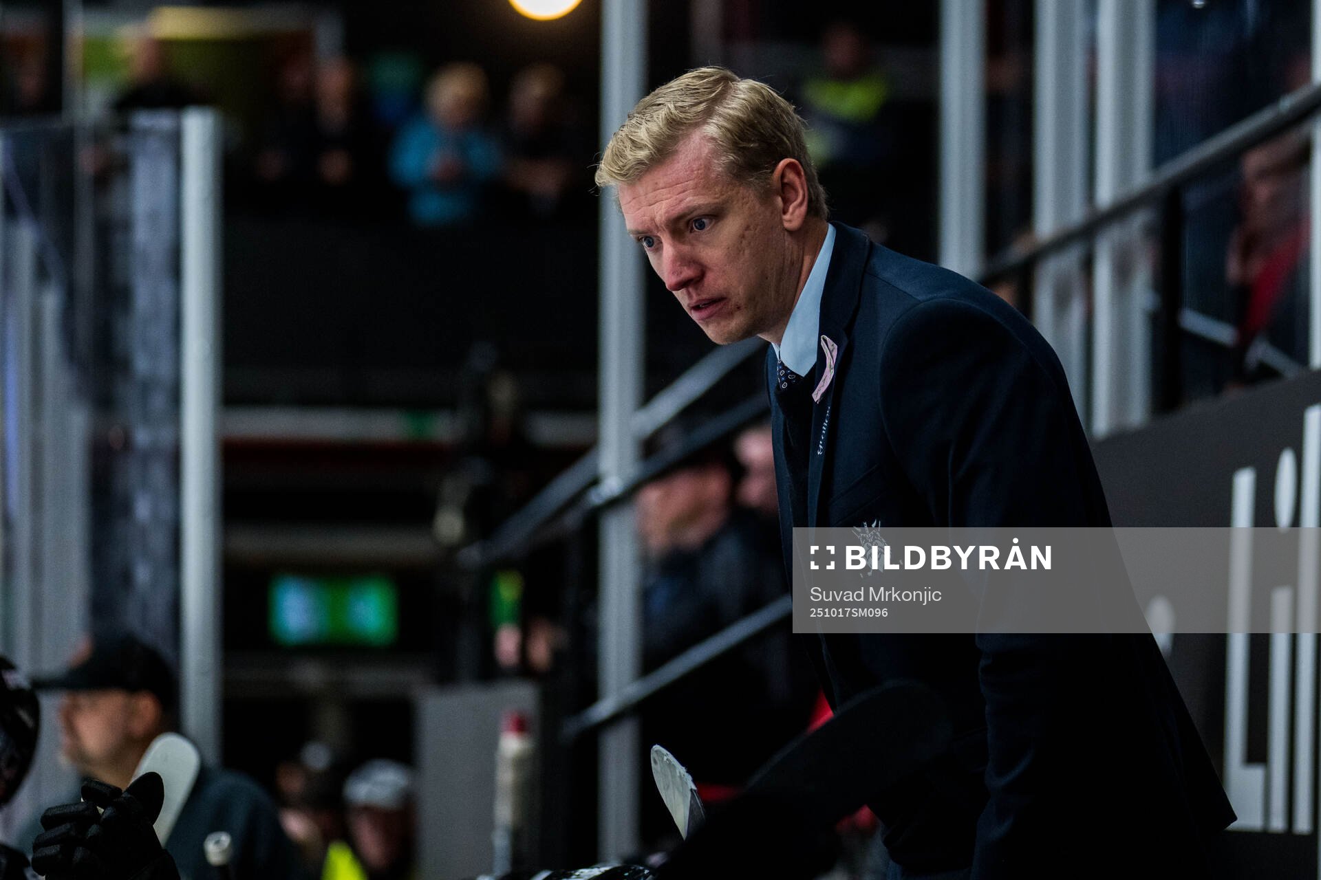 Nybros huvudtränare Hampus Sylvegård deppar