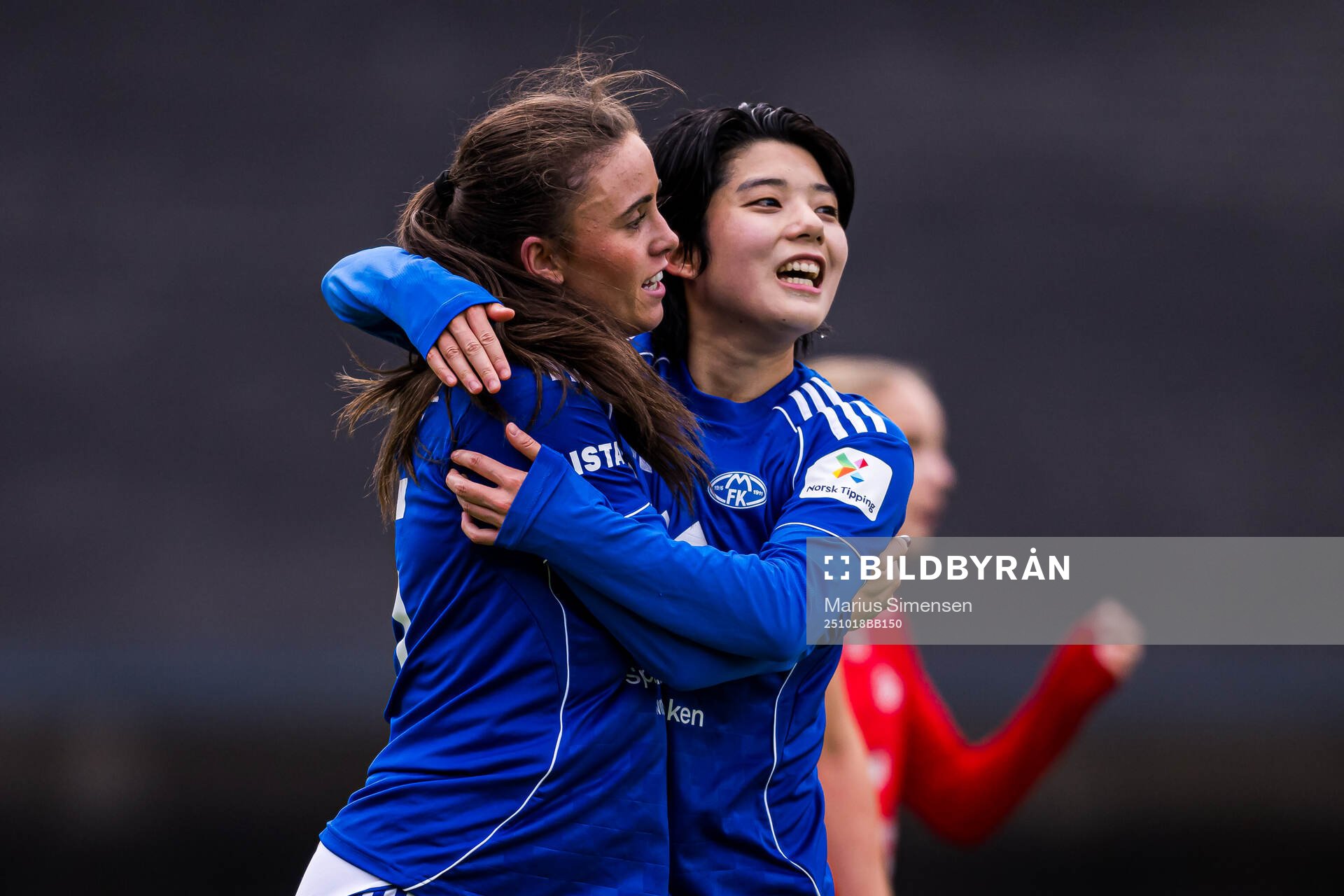 Emma Sæther of Molde celebrates