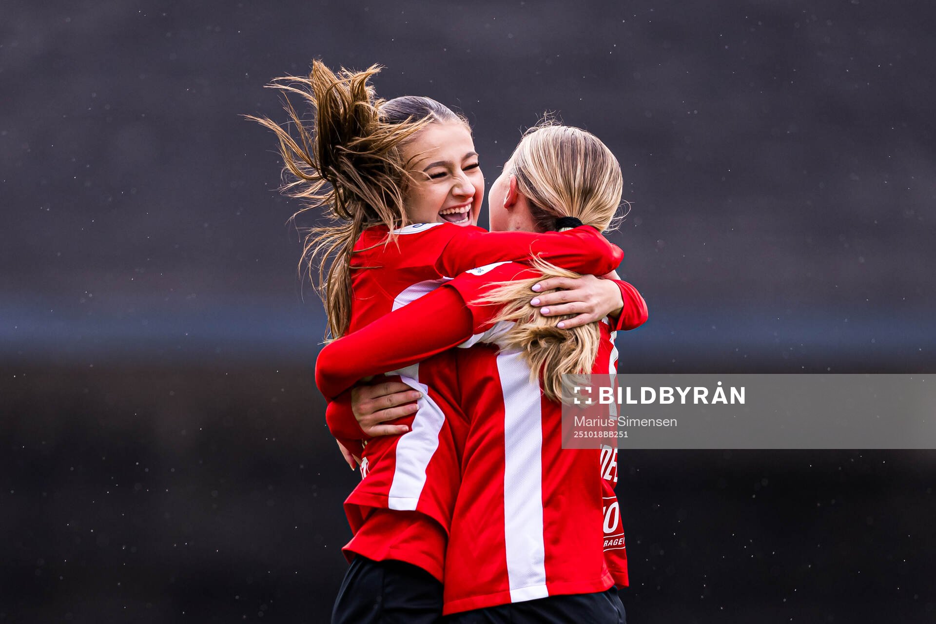 Samra Muhic of Arna-Bjørnar celebrates