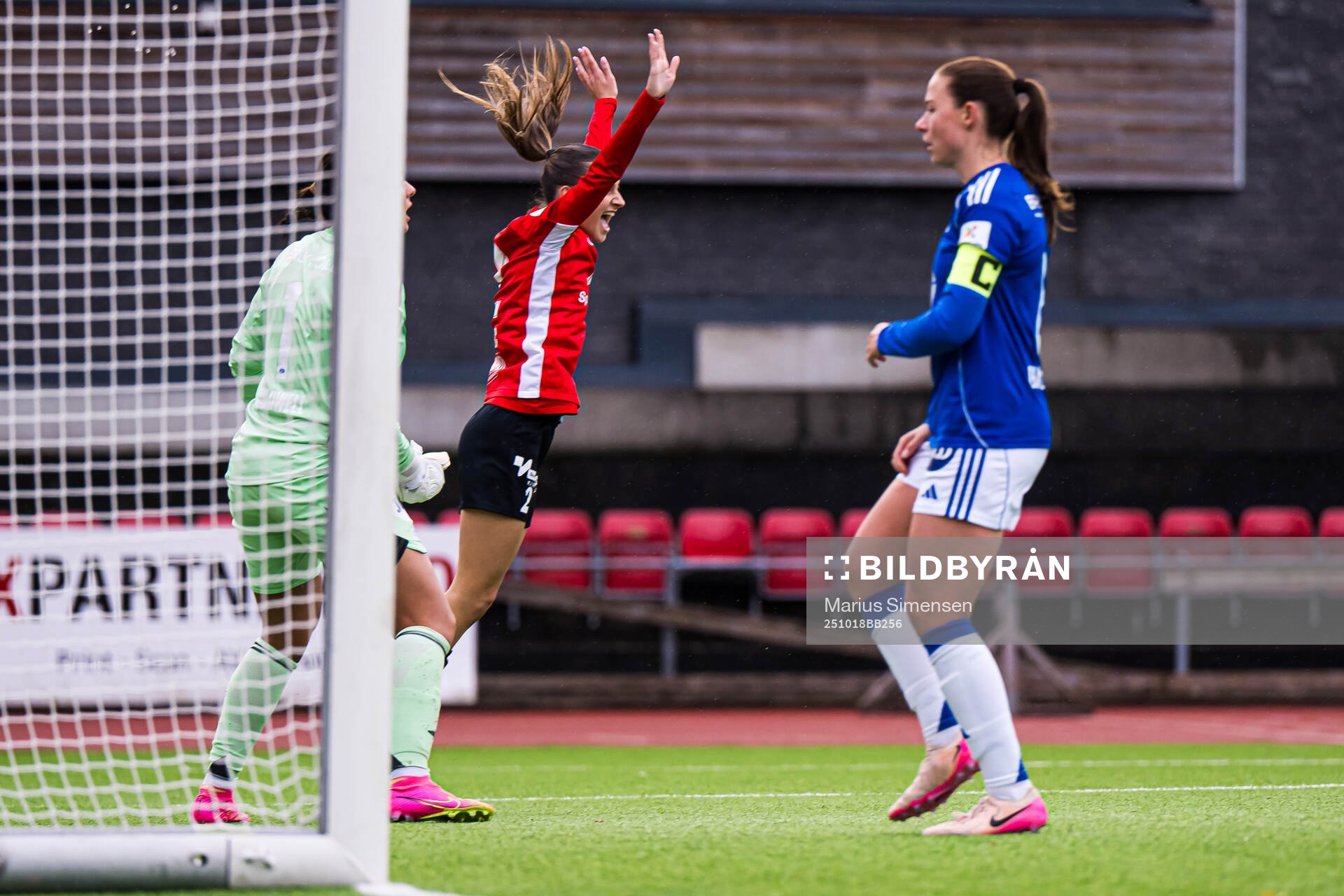 Samra Muhic of Arna-Bjørnar celebrates
