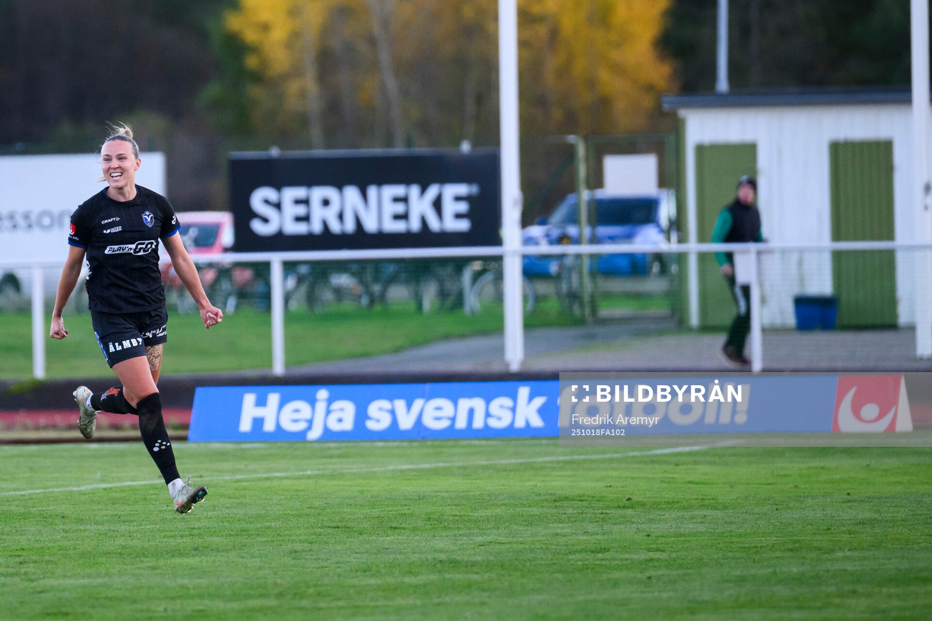 Växjö DFFs Larkin Russel jublar