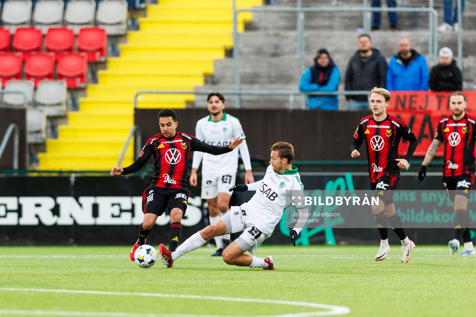 Östersunds Erick Brendon Pinheiro Da Silva och Brages
