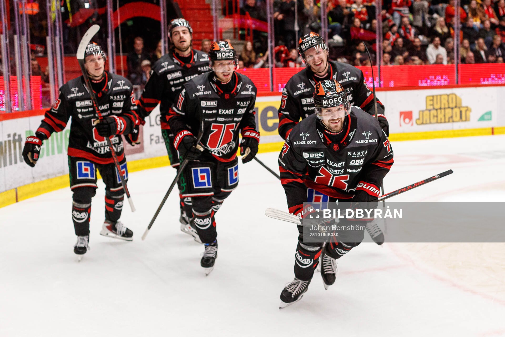Örebros Teemu Turunen jublar