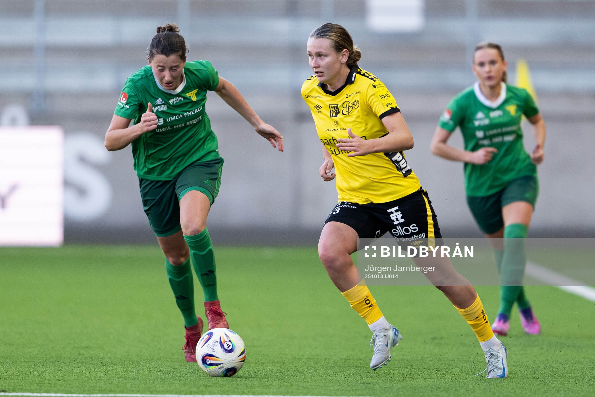 Team TGs Tilde Vikström och Elfsborgs Ellen Nilsson