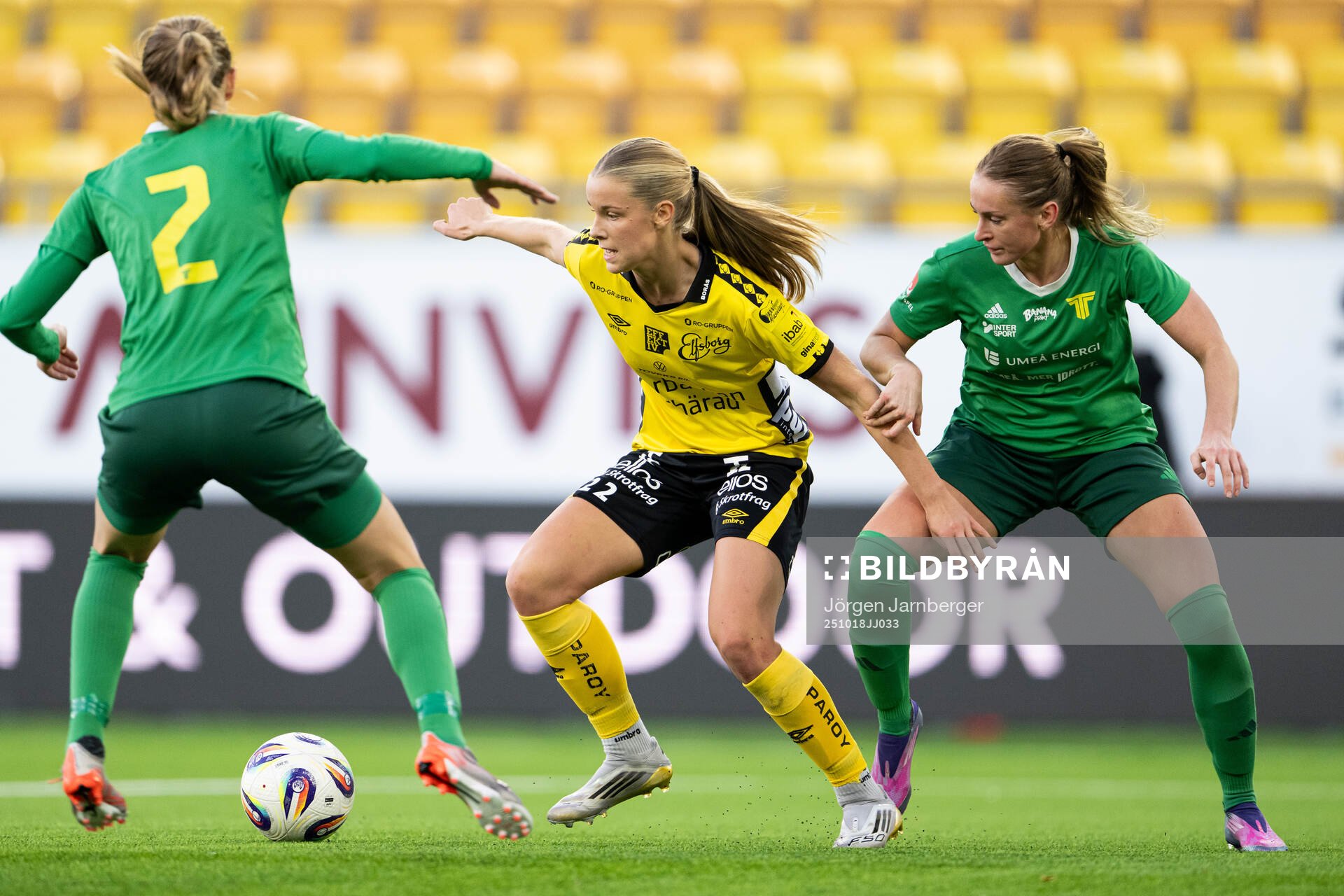 Elfsborgs Mollie Josefsson och Team TGs Isabelle Olsson