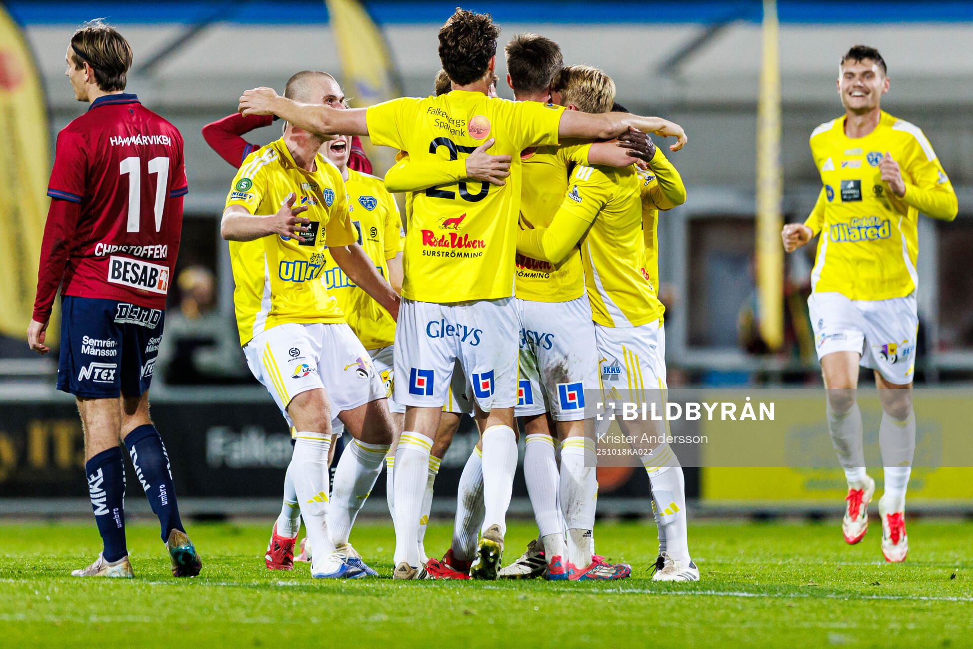 Falkenbergs Tim Stålheden jublar