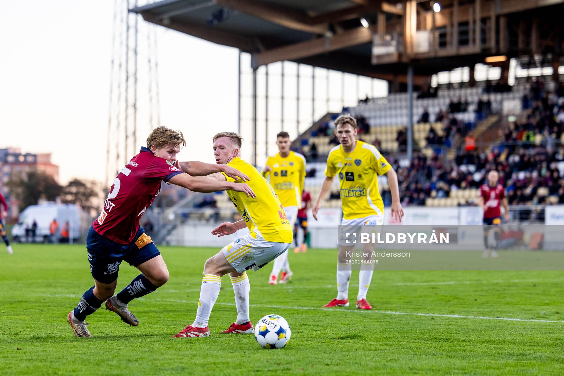 Örgrytes Isak Dahlqvist och Falkenbergs Lucas Sibelius