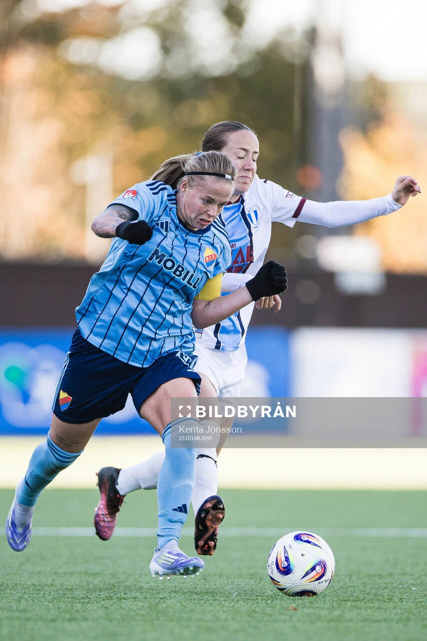 Djurgårdens Therese Åsland och Malmö FFs Anna Plantin