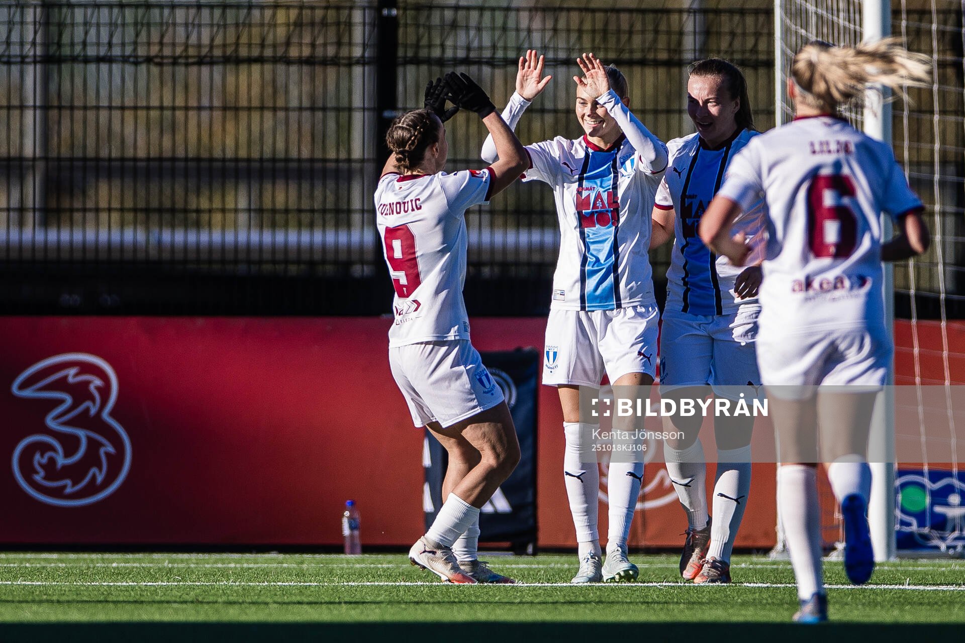 Malmö FFs Beatrice Persson jublar