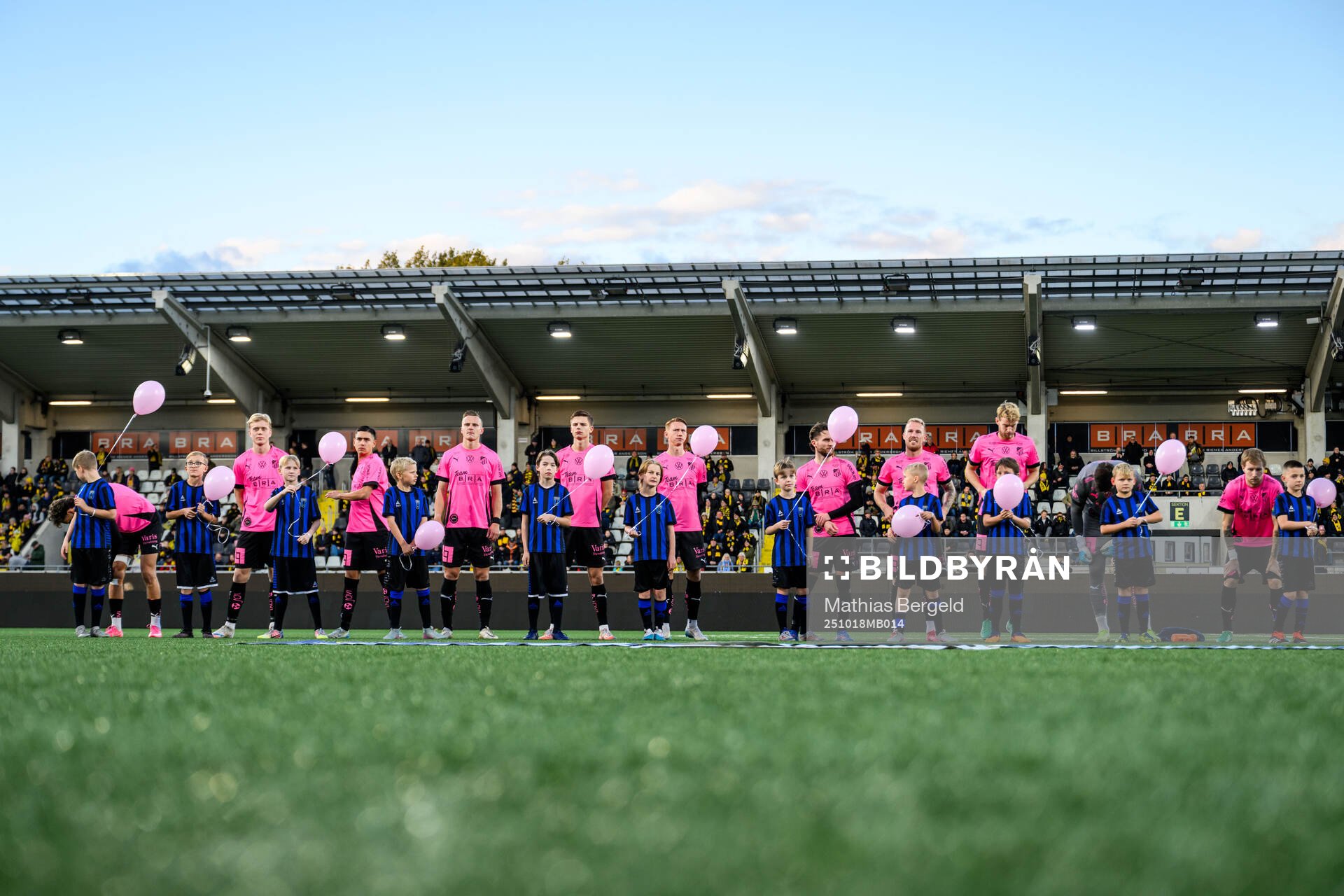 Häckens spelare vid line-up