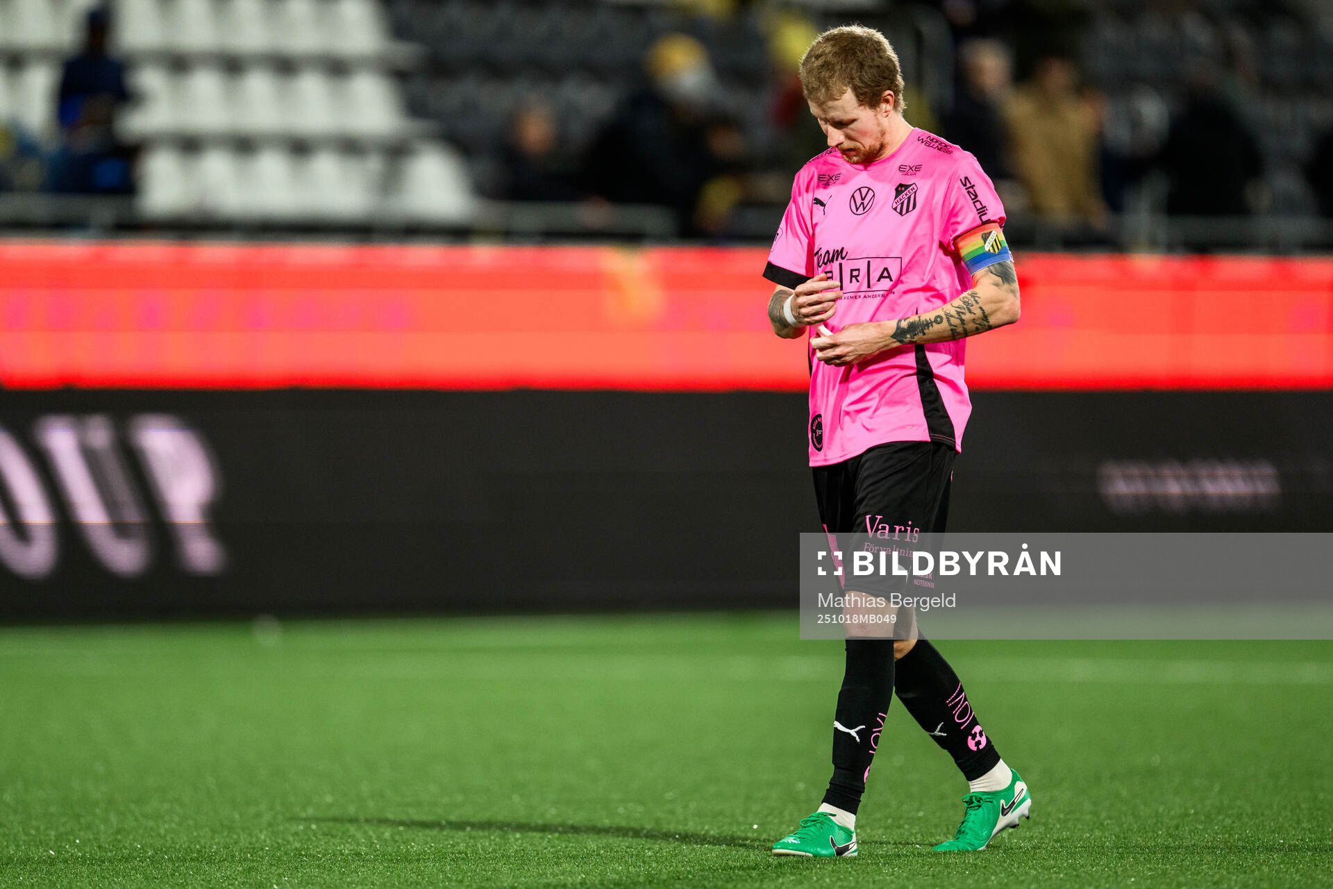 Häckens Simon Gustafson deppar