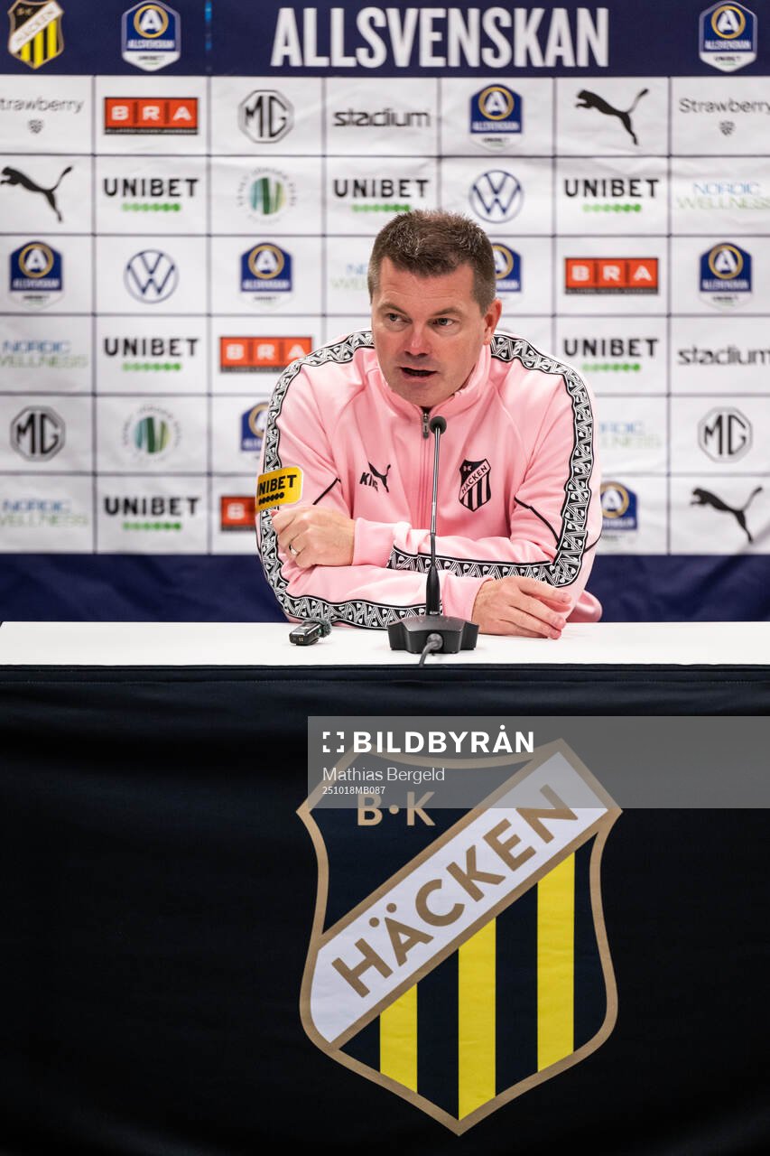 Häckens tränare Jens Gustafsson