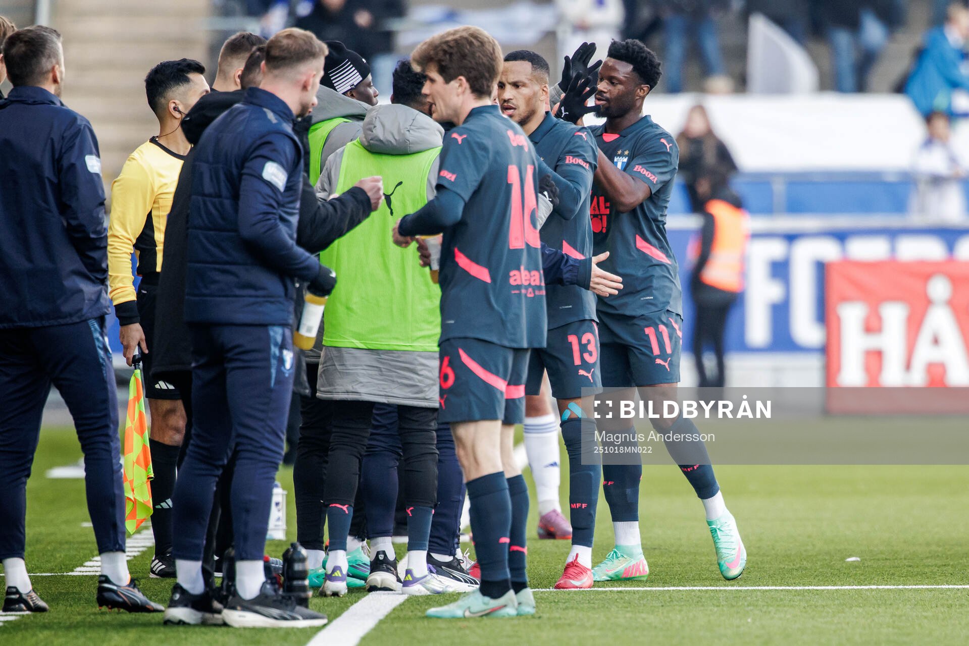 Malmö FFs Emmanuel Ekong jublar