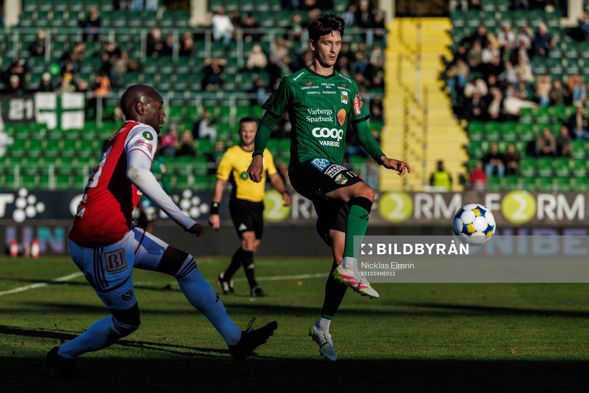 Sandvikens IFs Moonga Simba och Varbergs Olle Edlund