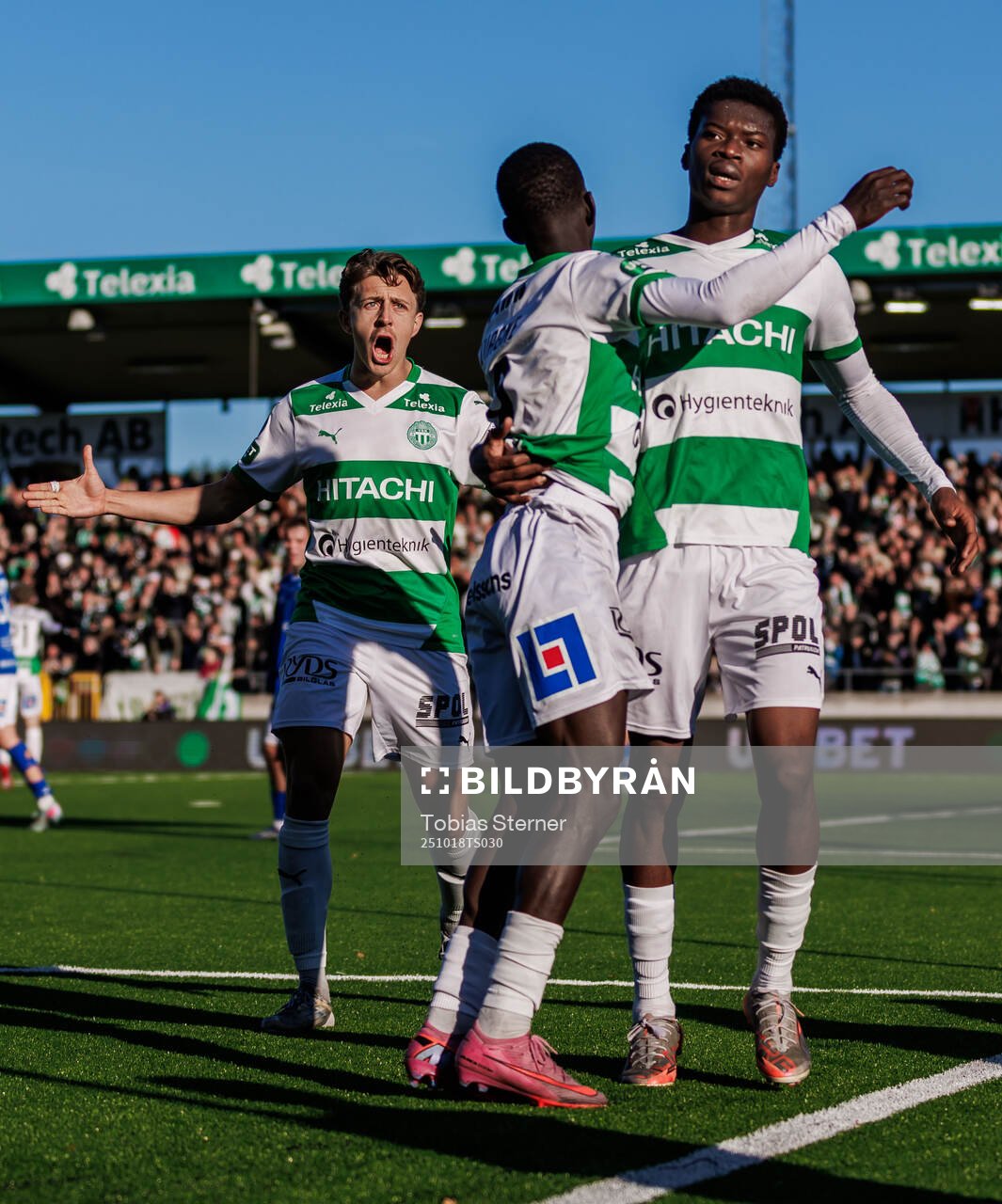 Västerås Sountonoma Axel Taonsa jublar