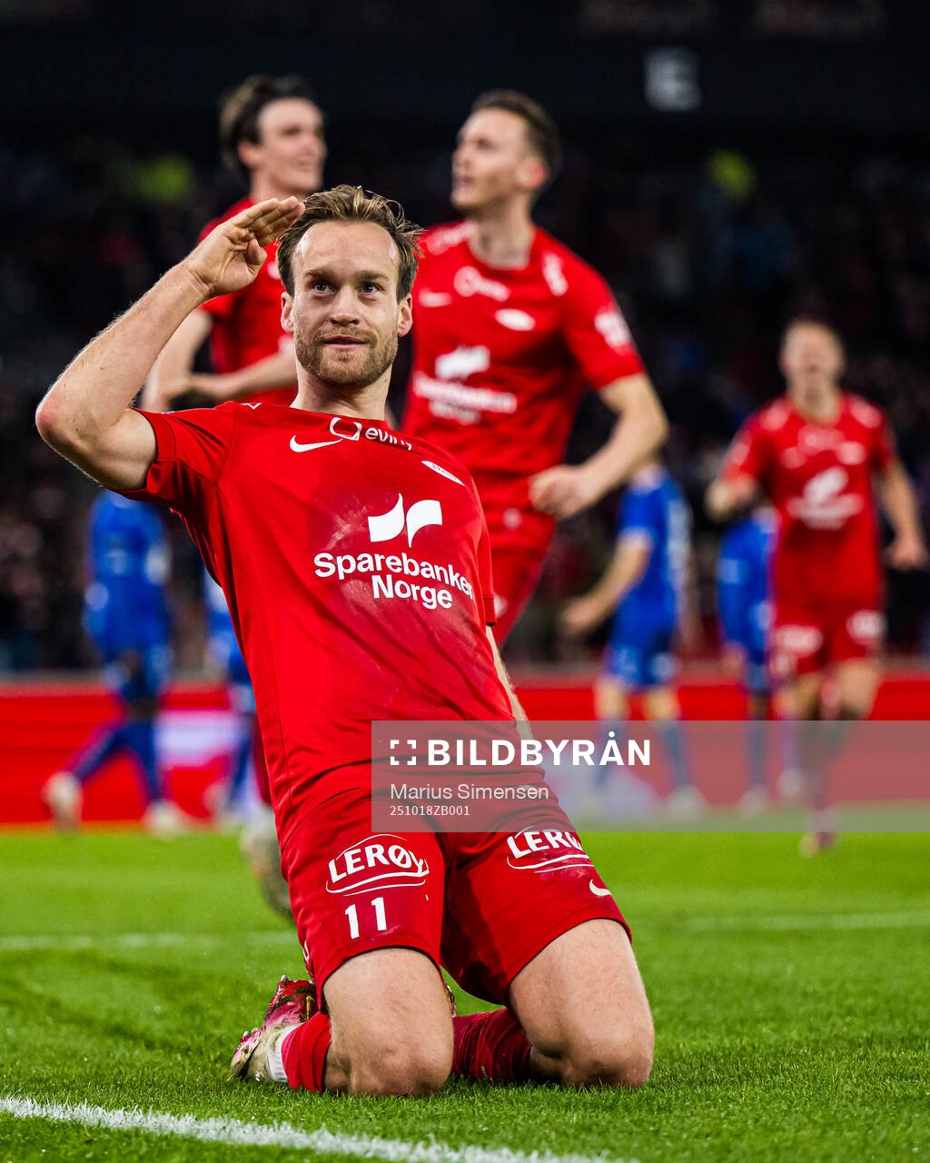 Bård Finne of Brann celebrates