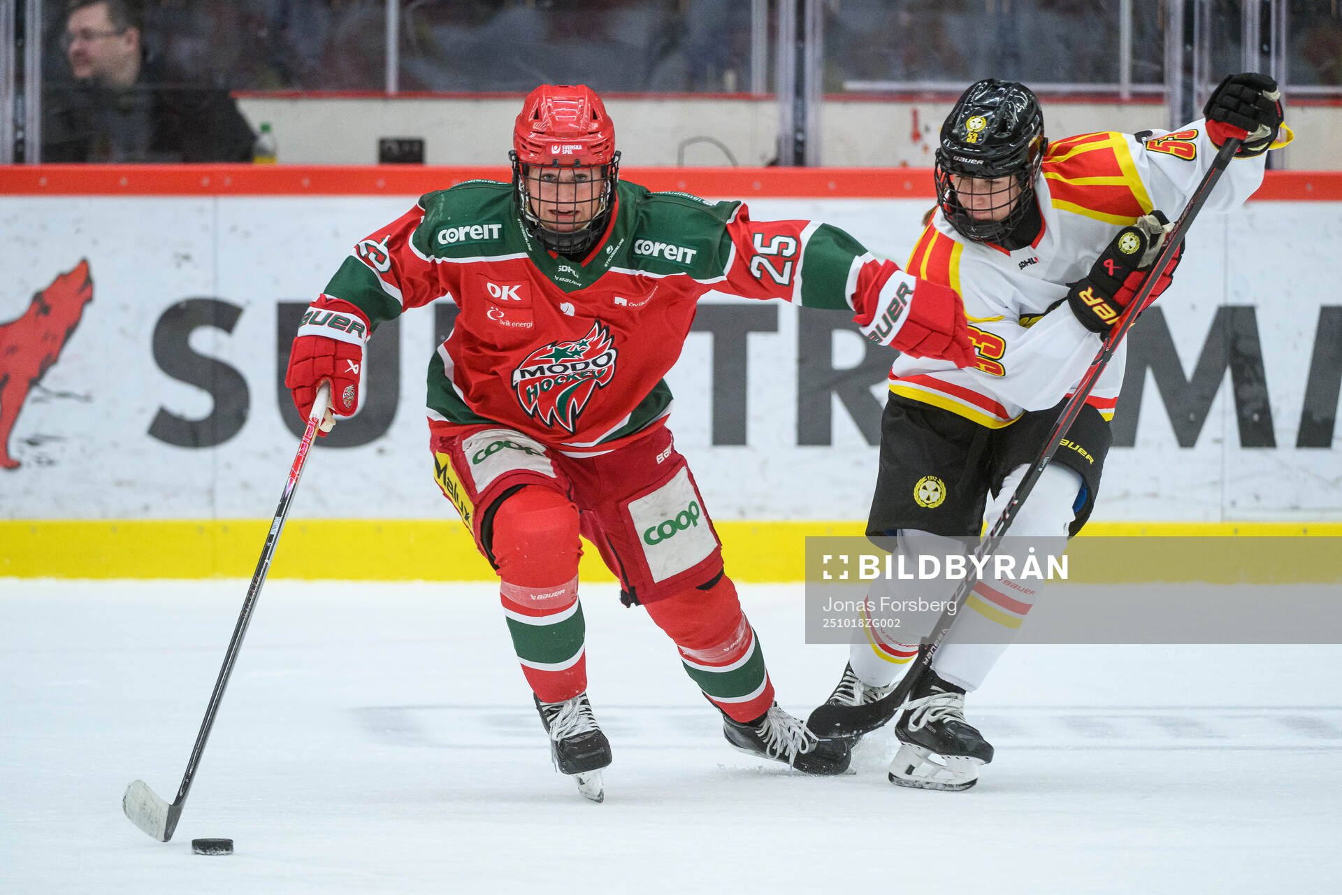 Modos Maja Grundström och Brynäs Wilma Wäng-Germundsson