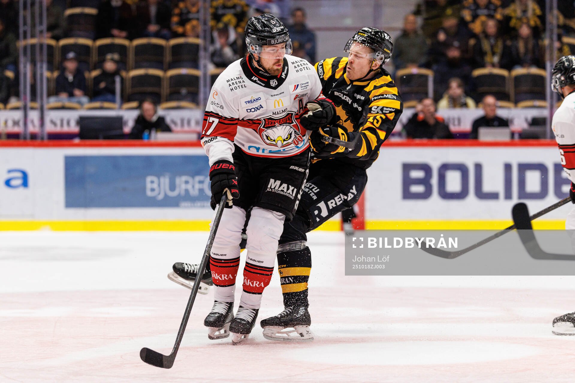 Malmö Redhawks Johan Ivarsson och Skellefteås Lars
