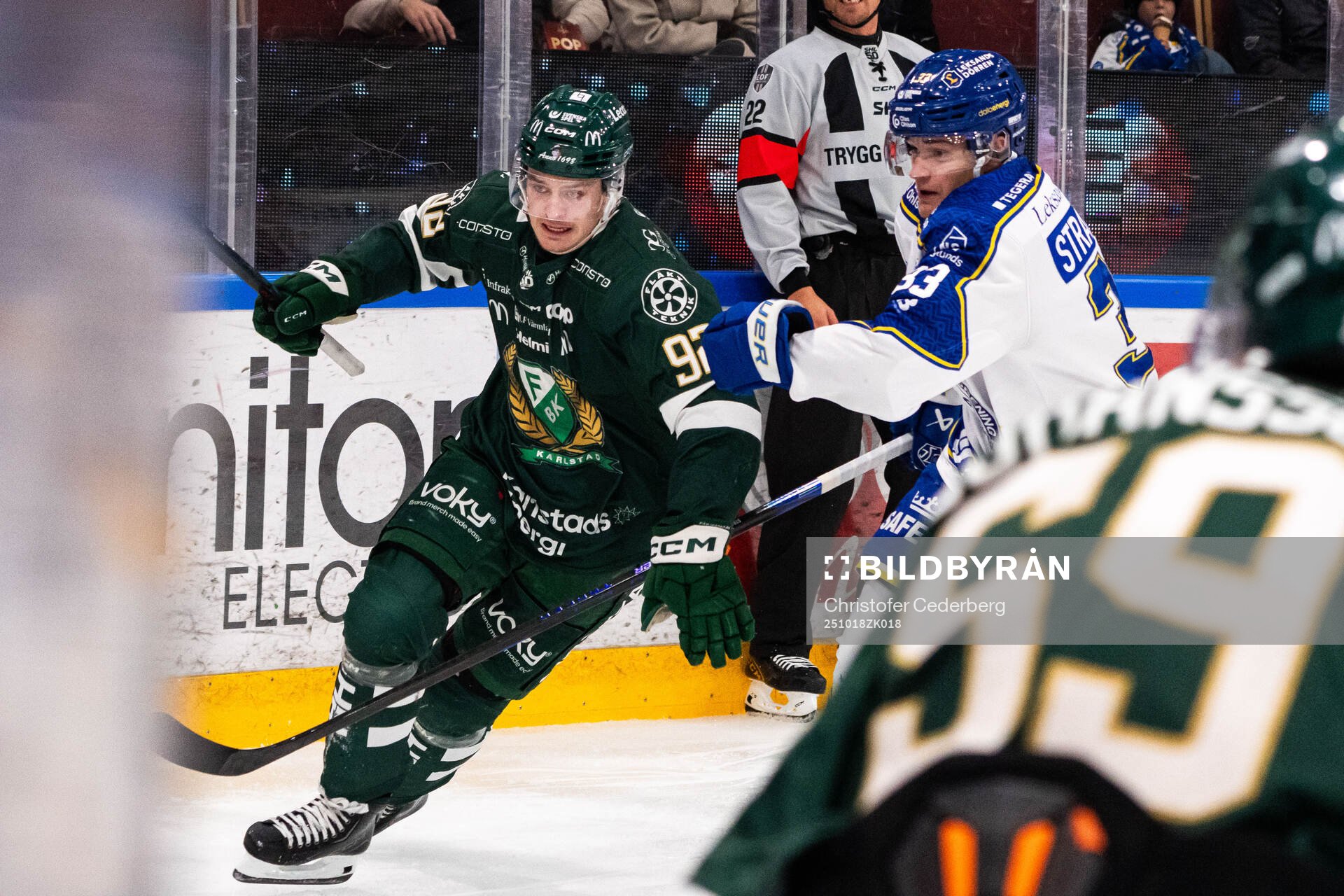 Färjestads Lucas Forsell och Leksands Jon Knuts