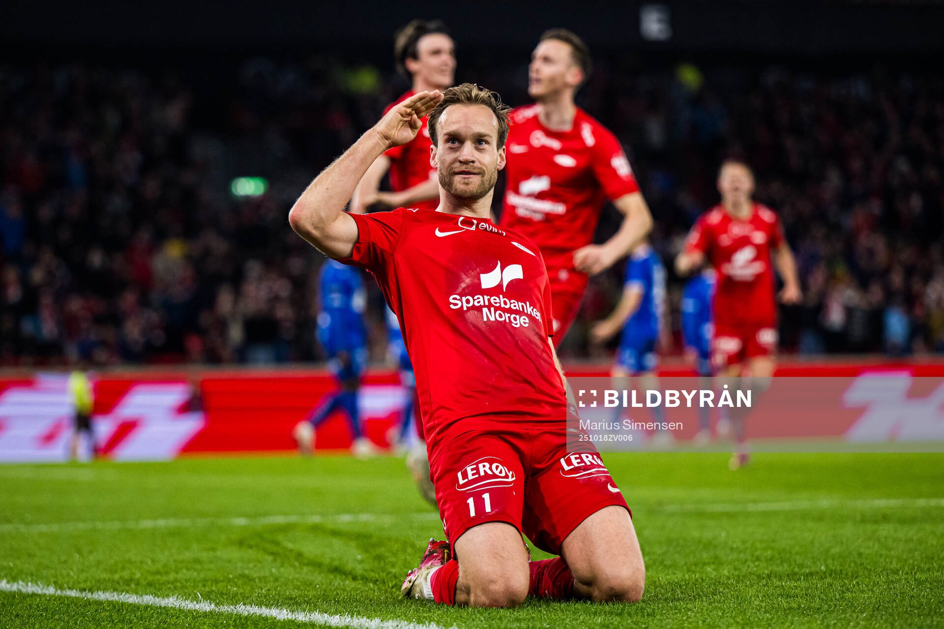 Bård Finne of Brann celebrates