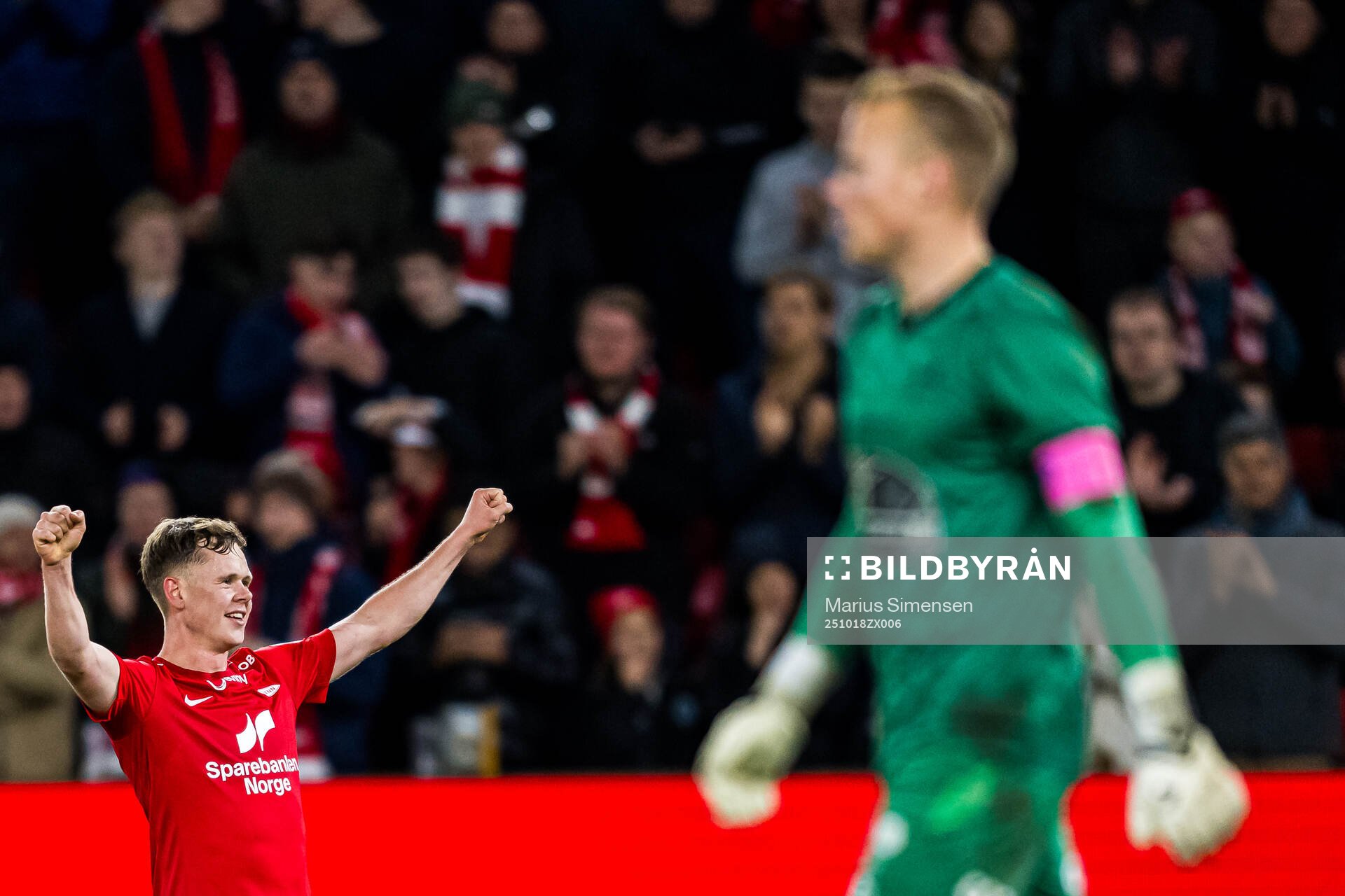 Eggert Aron Gudmundsson of Brann celebrates
