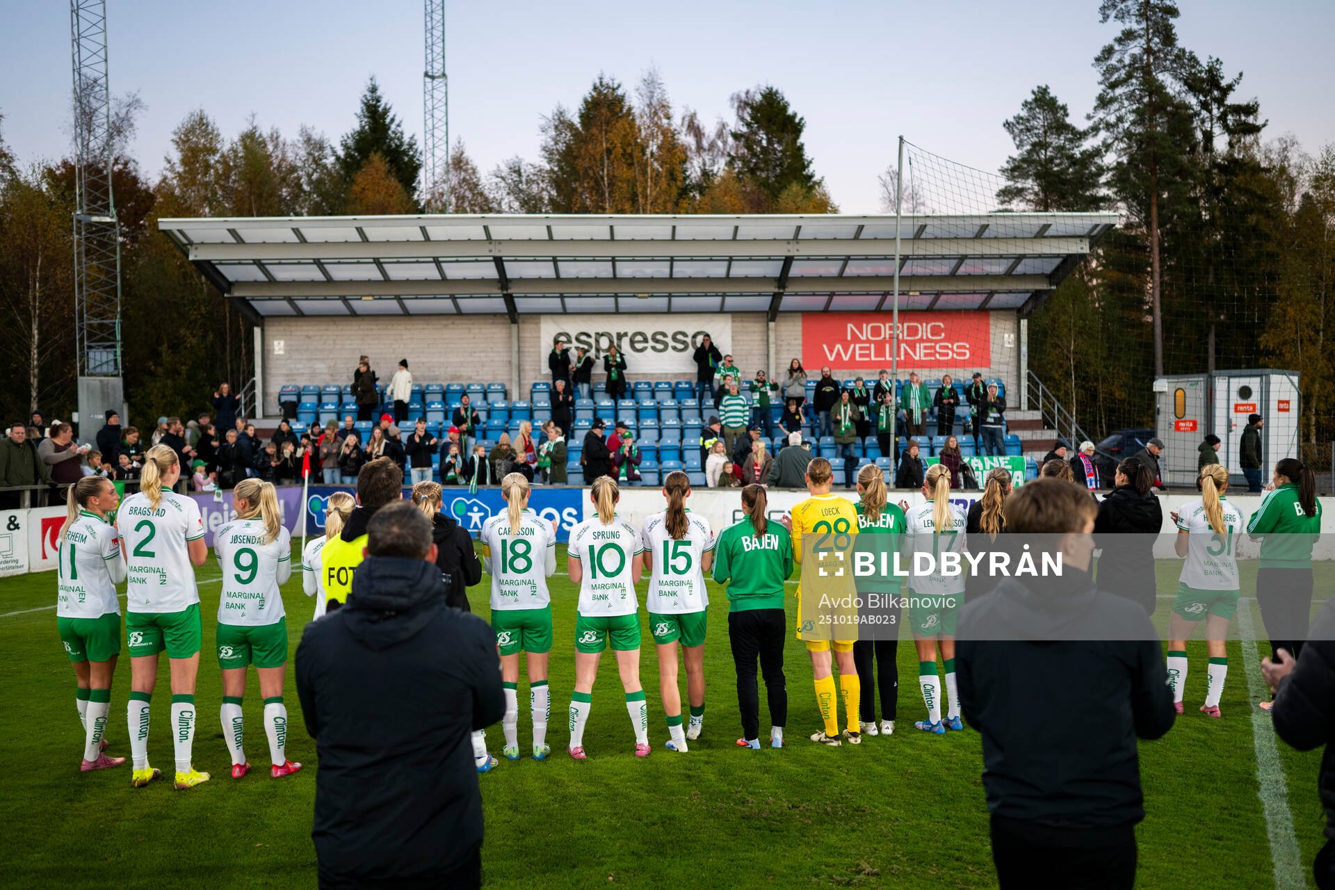 Hammarbys spelare jublar