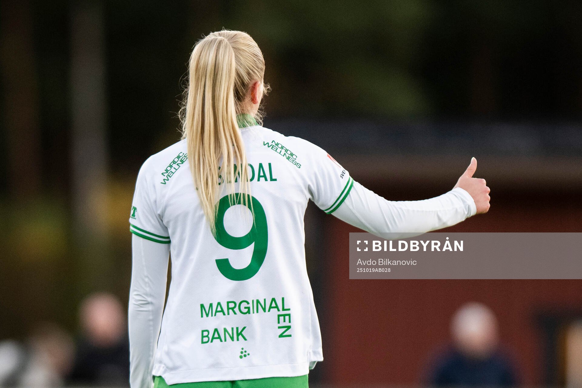 Hammarbys Anna Jøsendal vissar tummen upp