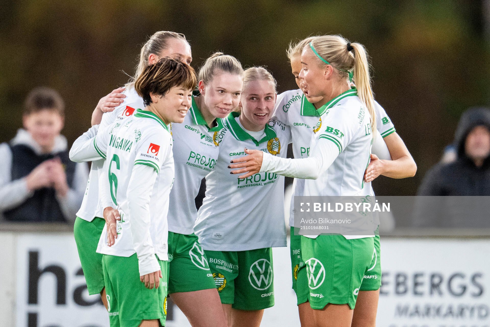 Hammarbys Emilie Joramo jublar