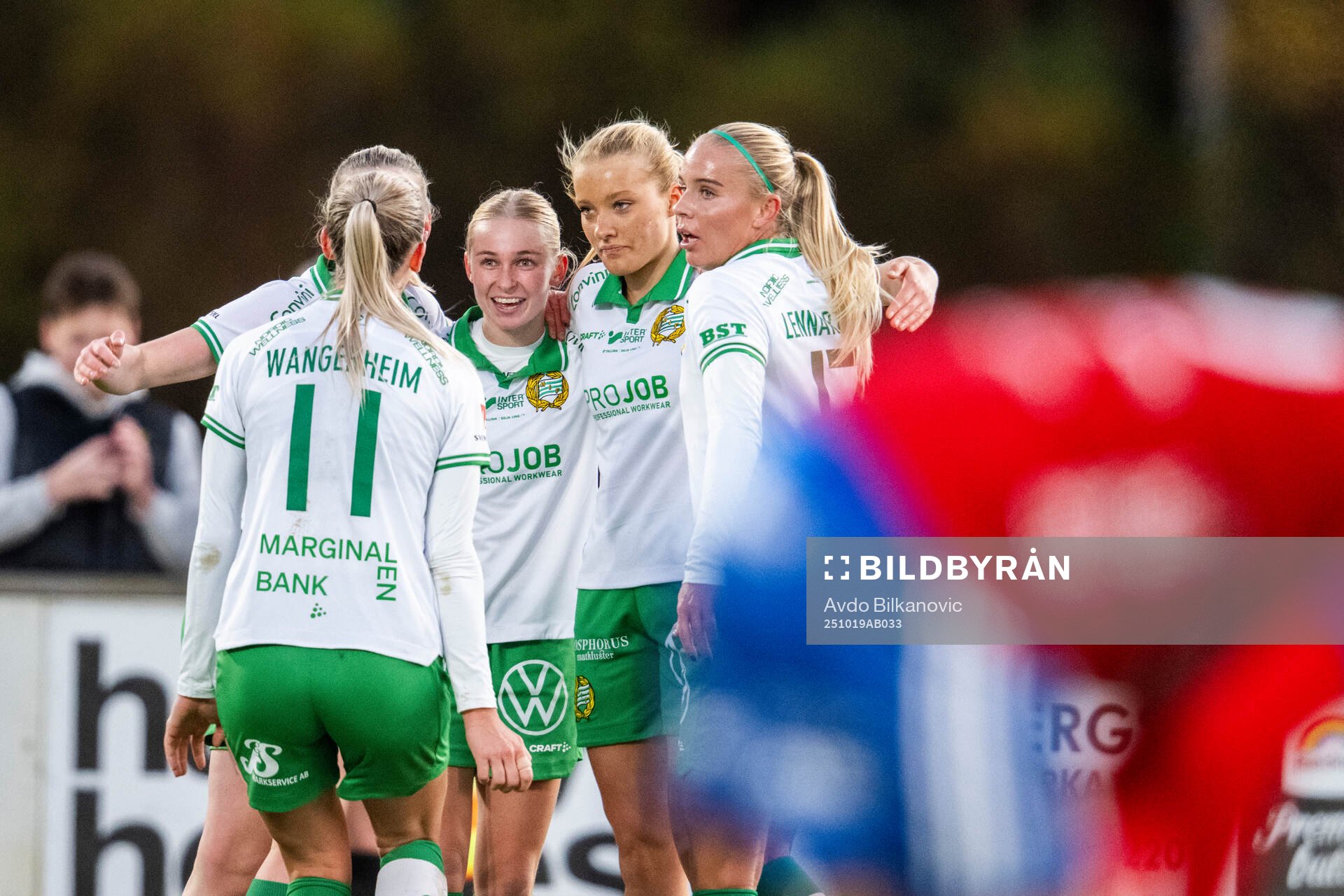 Hammarbys Emilie Joramo jublar