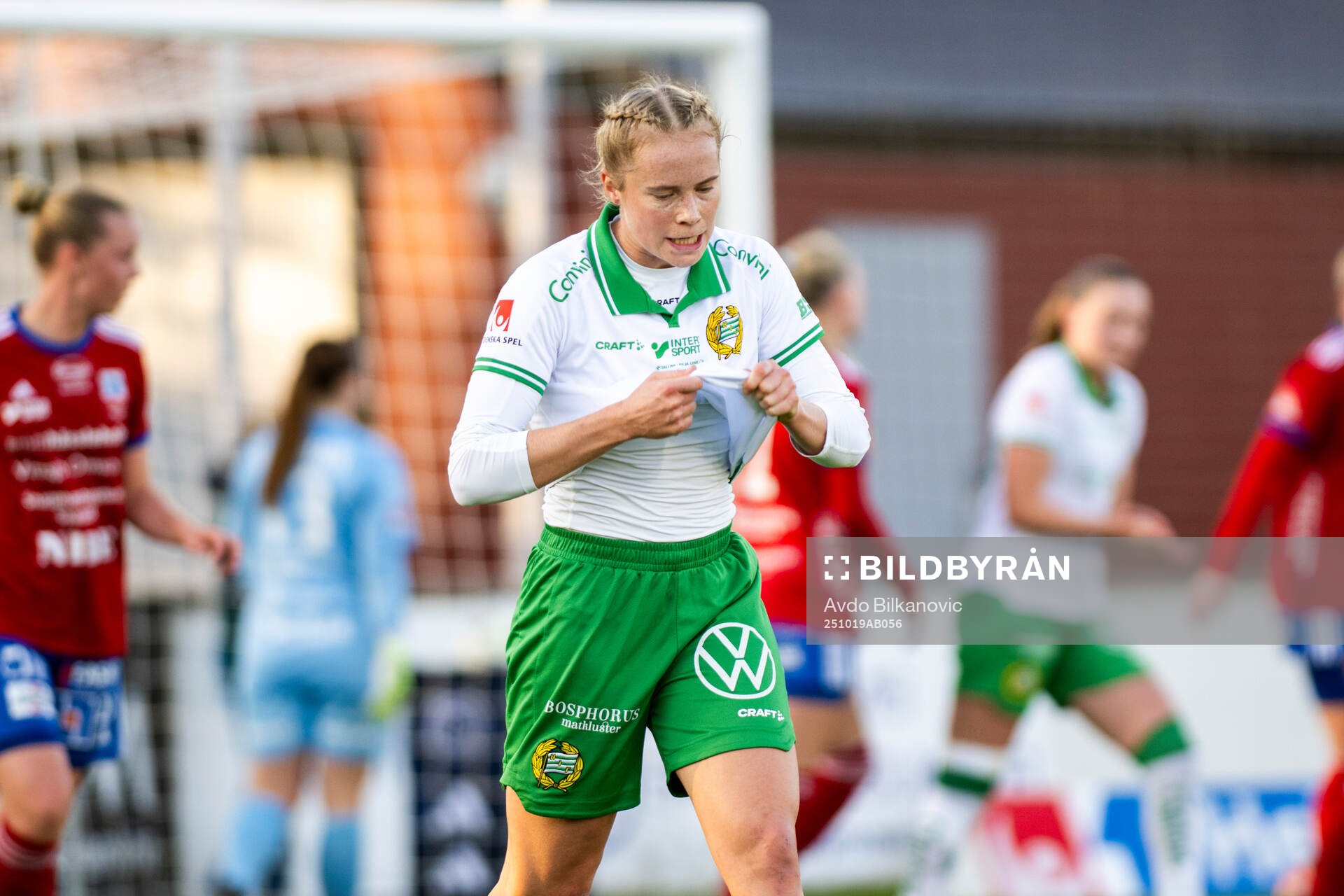 Hammarbys Julie Blakstad agerar