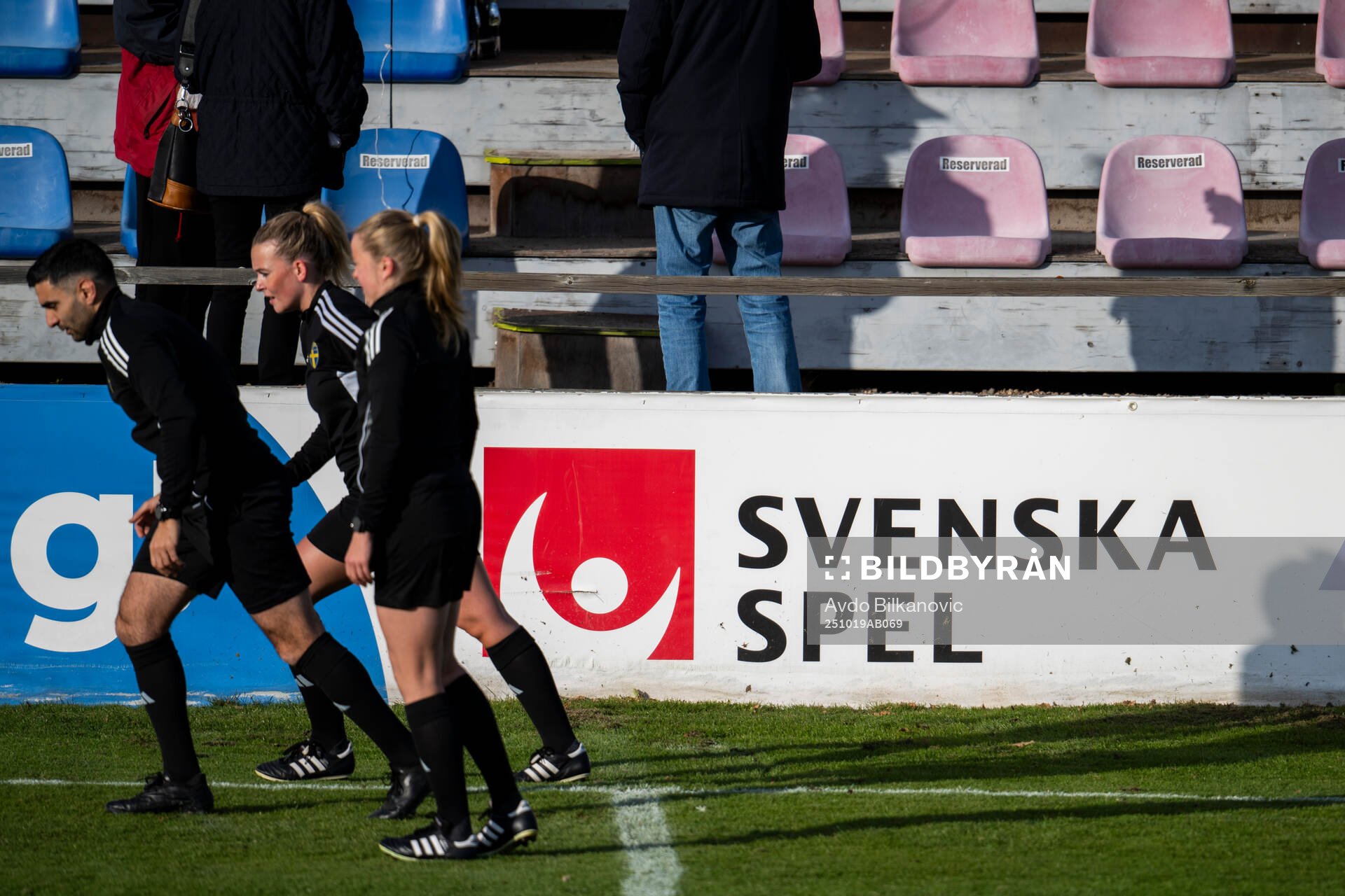 En reklamskylt för Svenska Spel
