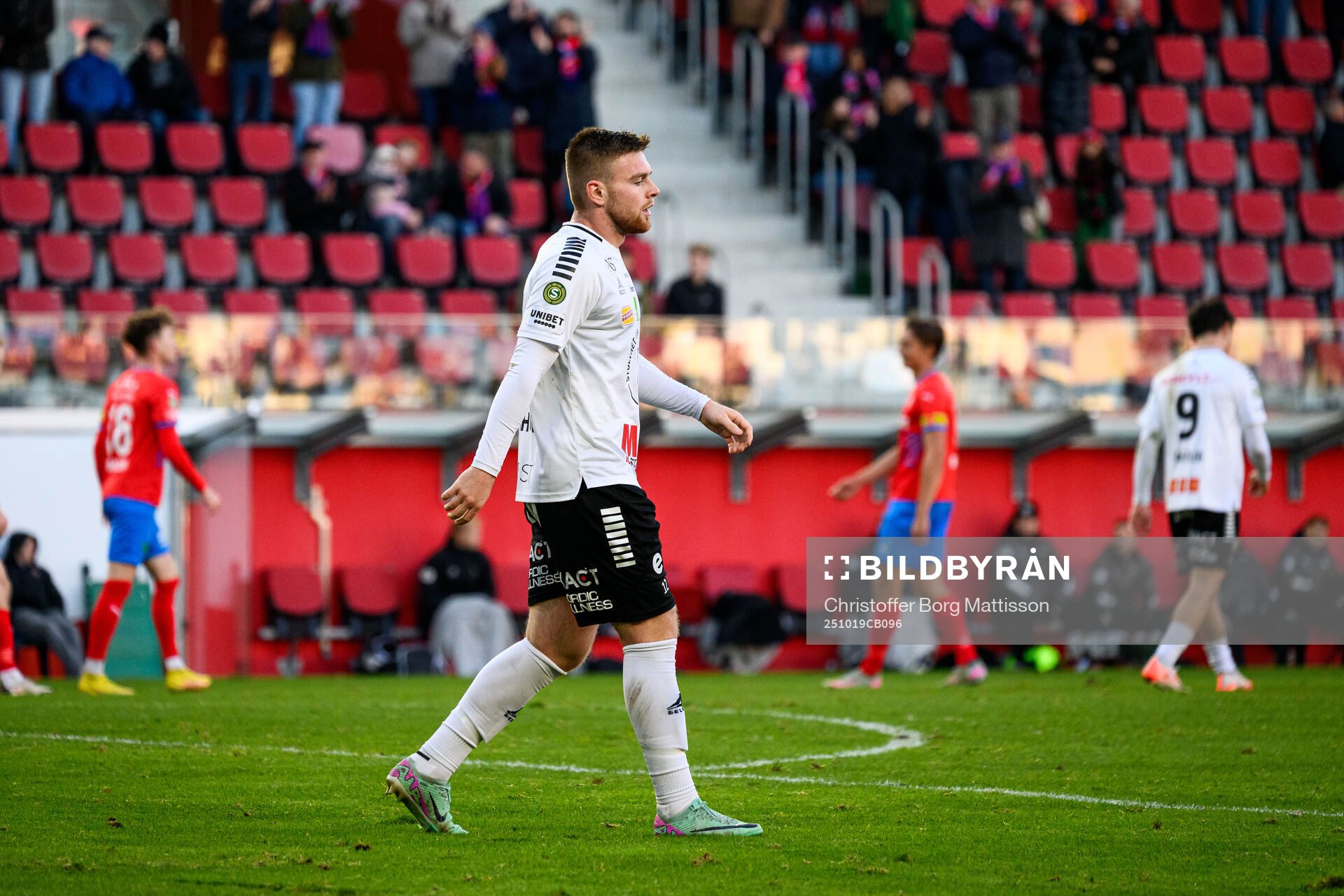 Örebros Dino Salihovic deppar