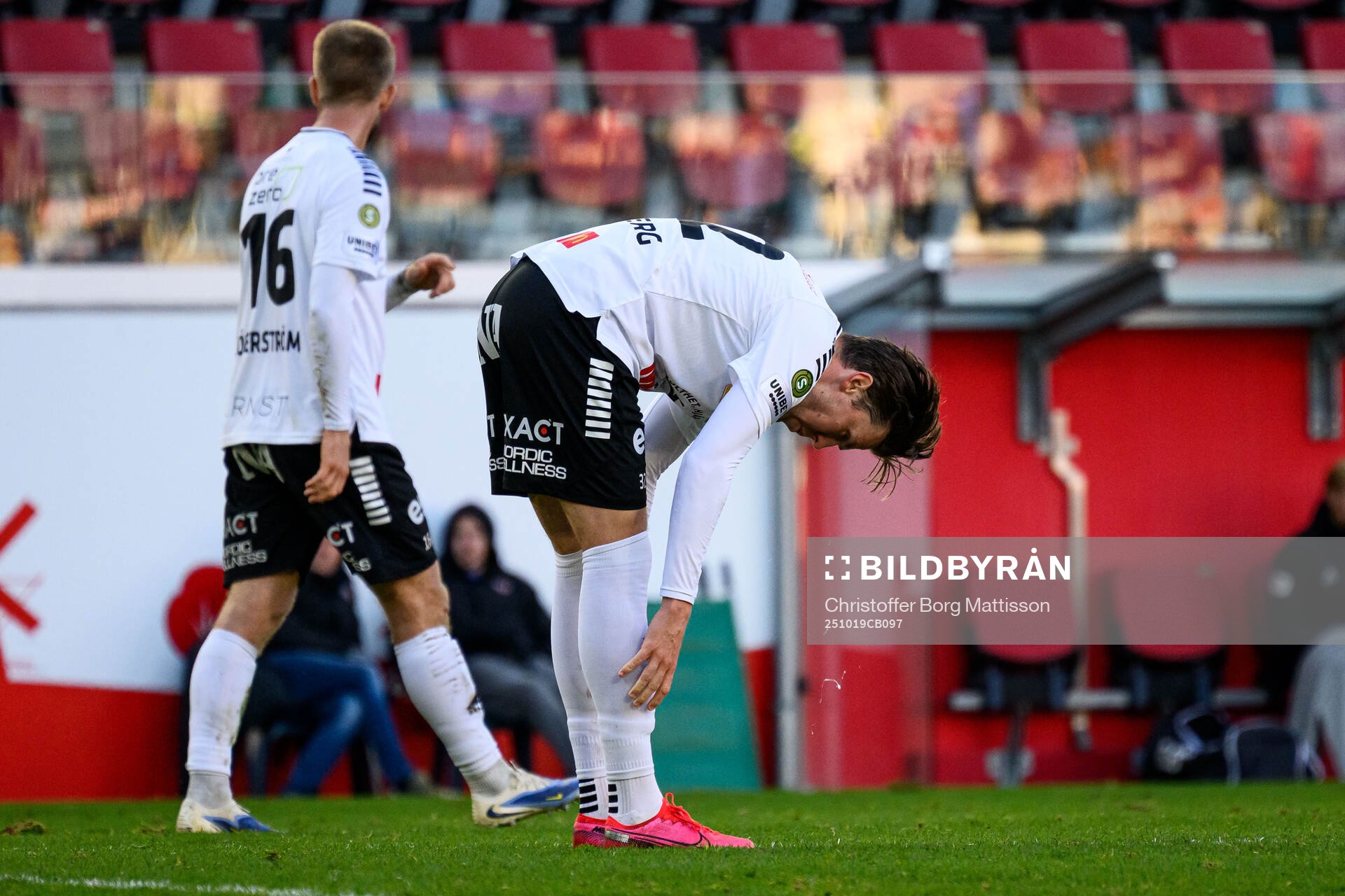 Örebros John Stenberg deppar