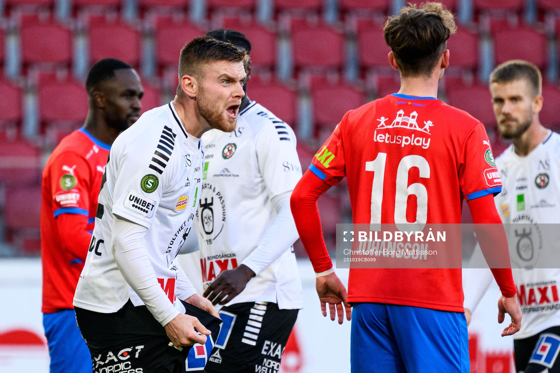 Örebros Dino Salihovic deppar